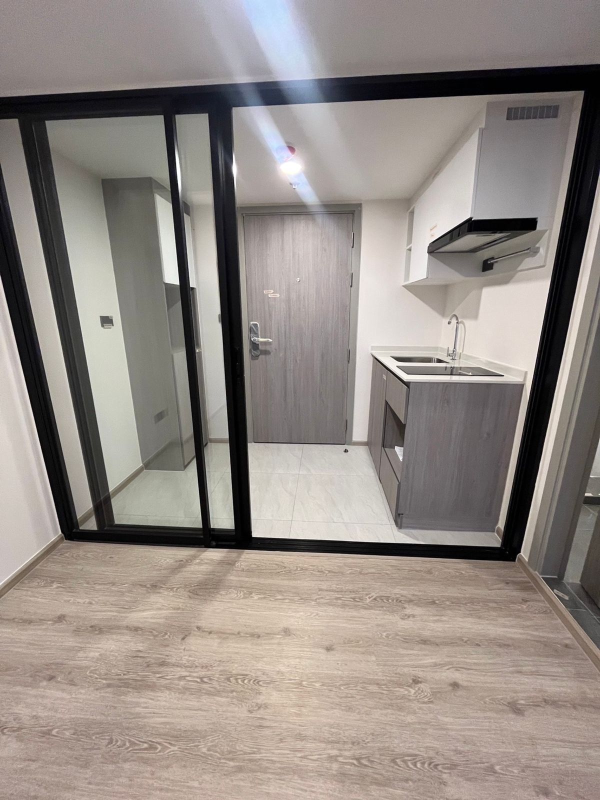 ขายคอนโดปิ่นเกล้า จรัญสนิทวงศ์ : 💥 ขายดาวน์คอนโด 2 ชั้น (Duplex) ชั้นสูง ห้องมุม วิวโล่ง โครงการ Origin Plug & Play ศิรินธร ใกล้ MRT เพียง 300 ม.