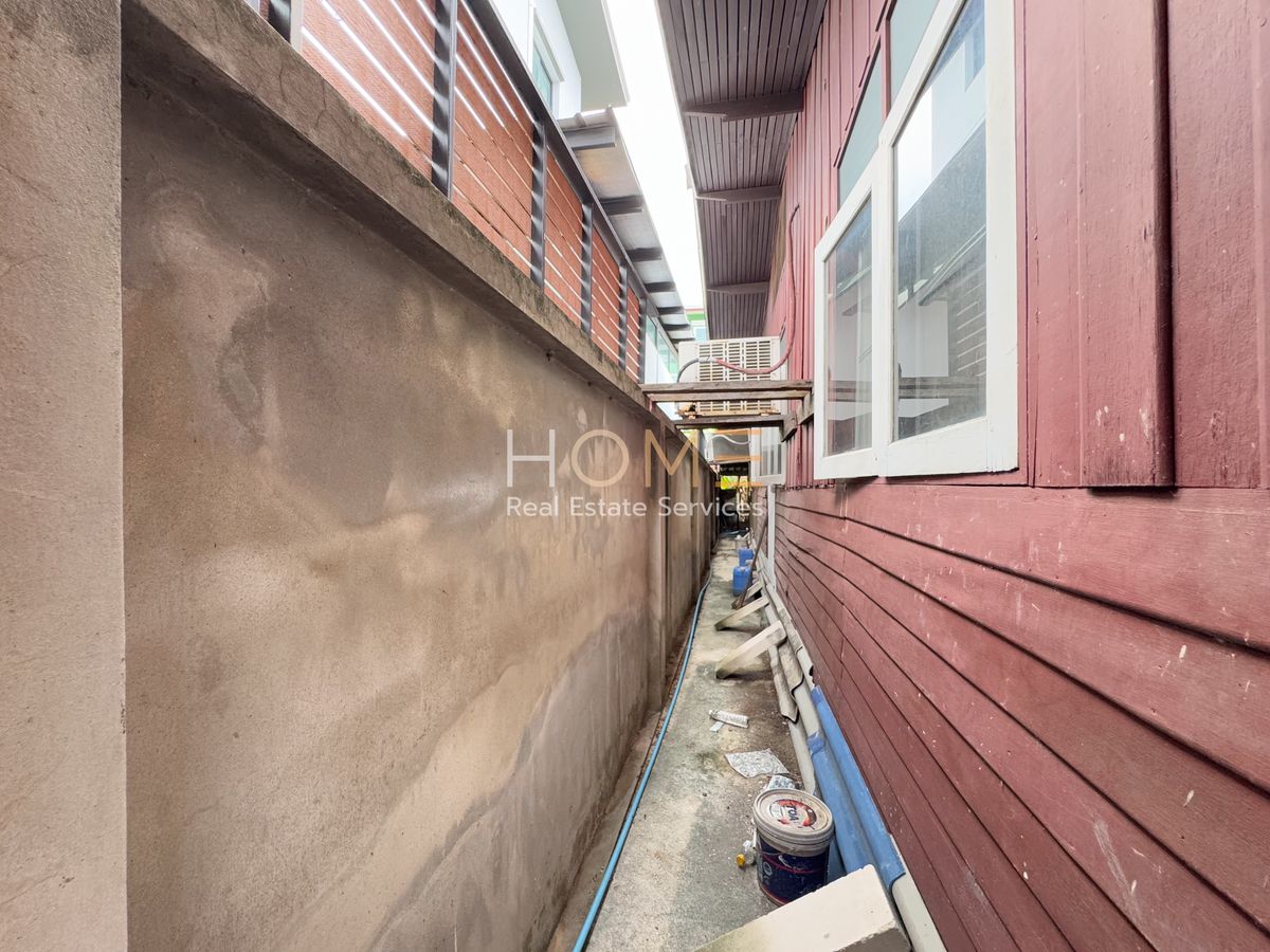 ขายบ้านอ่อนนุช อุดมสุข : ที่ดินพร้อมสิ่งปลูกสร้าง 59 ตร.ว. ซอย อ่อนนุช 66  🔥 บ้านเดี่ยว ซอย อ่อนนุช 66 / 3 ห้องนอน (ขาย), Detached House Soi On Nut 66 / 3 Bedrooms (FOR SALE) FON097