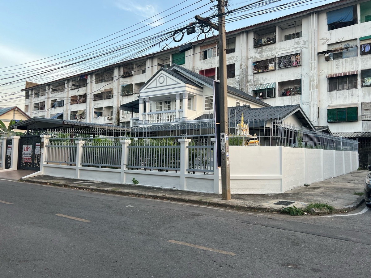 ให้เช่าบ้านนนทบุรี บางใหญ่ บางบัวทอง : ให้เช่าบ้านเดี่ยวหลังมุม89ตรว. มบ.กฤษดานคร10 สถานีรถไฟฟ้าสายสีม่วง สามแยกบางใหญ่ 6นอน3ห้องน้ำ รองรับรถเข็นทั้งบ้าน เปิดNursing Homeได้ ห่างเซ็นทรัลเวสเกตป้ายเดียว