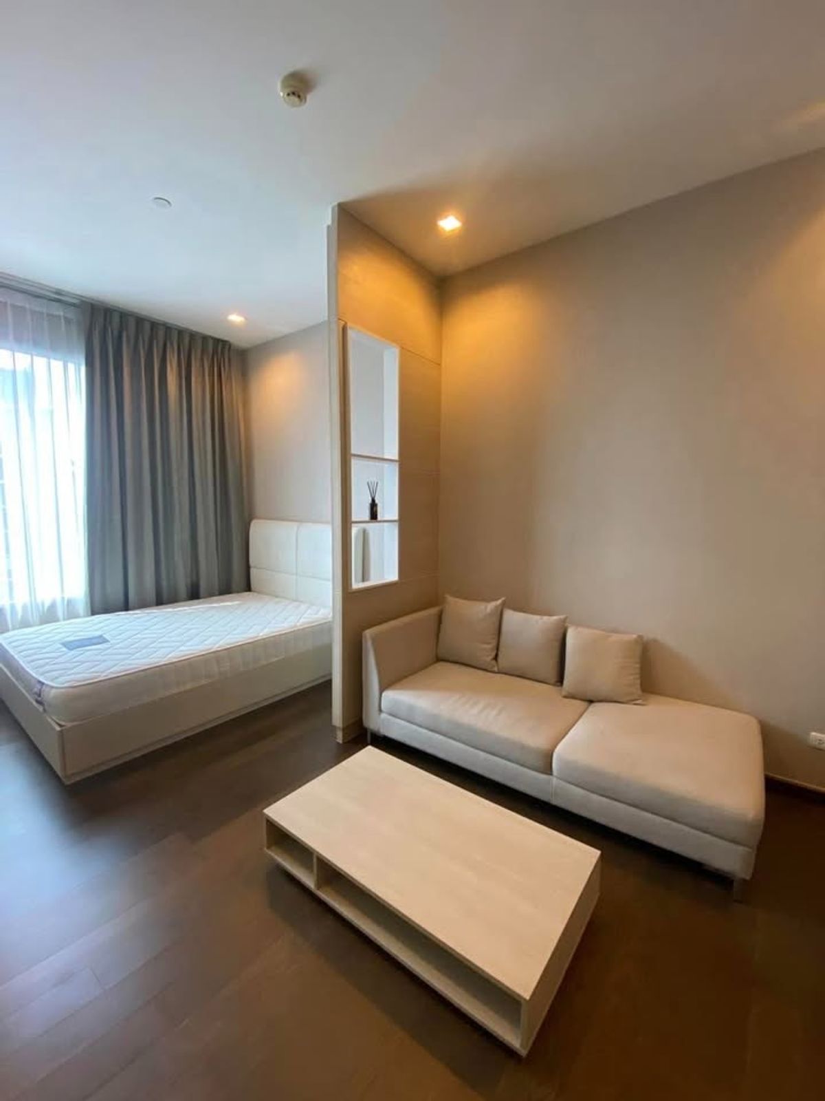 ให้เช่าคอนโดพระราม 9 เพชรบุรีตัดใหม่ RCA : For rent Q Asoke Studio, fully furnished, Ready to move in