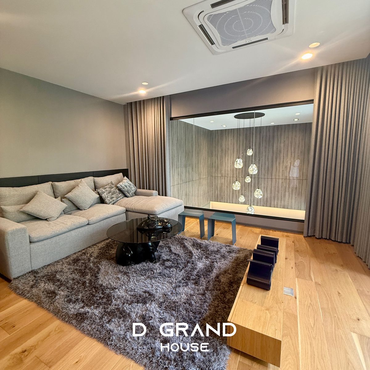 ขายบ้านเลียบทางด่วนรามอินทรา : บ้านหรู 3 ชั้น บนทำเลศักยภาพ ใจกลางนาคนิวาส ใกล้ Central Eastville บ้านใหม่ มือหนึ่ง ที่เจ้าของเป็น สถาปนิก ลงมือออกแบบเอง 