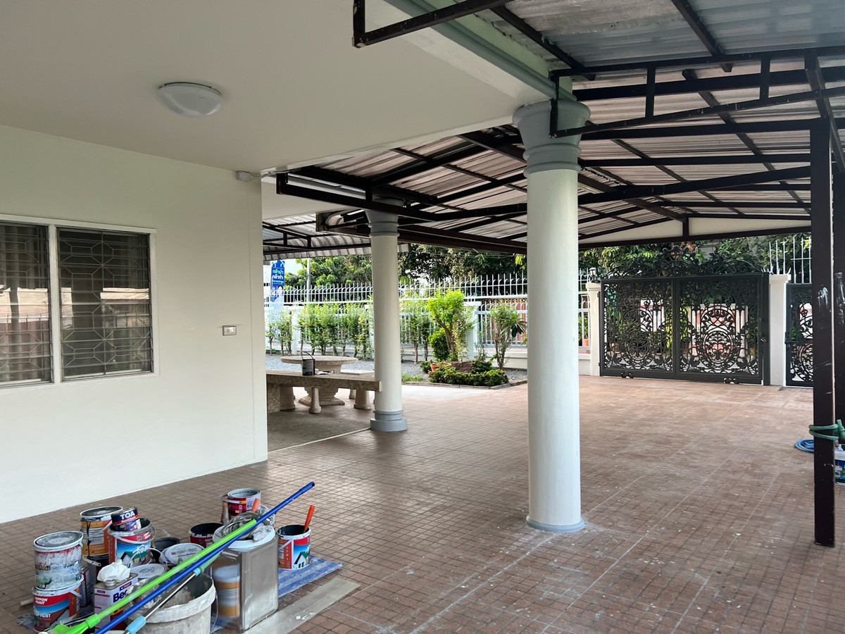 For RentHouseNonthaburi, Bang Yai, Bangbuathong : Rent a 2 -story house, 6 bedrooms, 3 water, 89 sq. Wah. Supports Kritsad Nakhon Village 10 Suitable for taking care of sick people