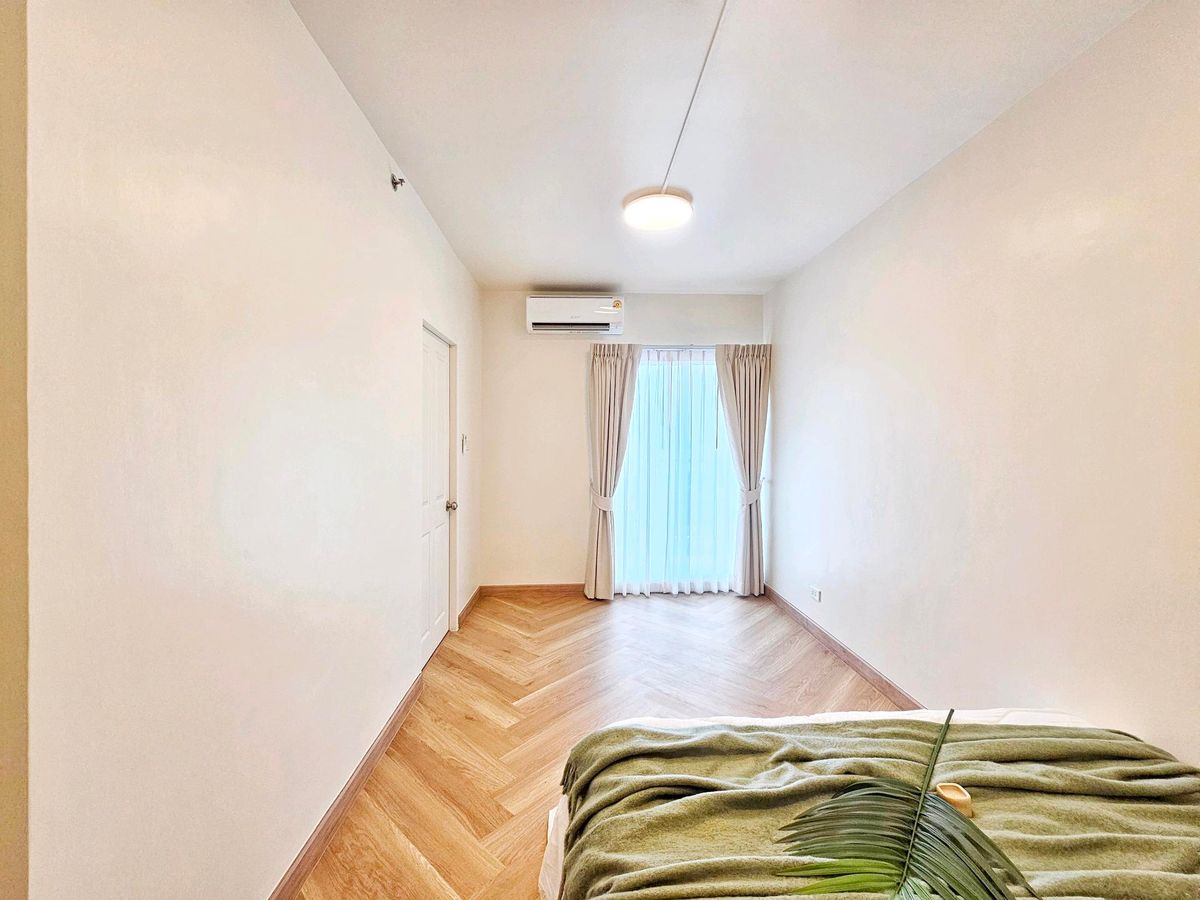 ขายคอนโดพัฒนาการ ศรีนครินทร์ : คอนโดโซนศรีนครินทร์ ห้องกว้าง ความรู้สึกเหมือนได้อยู่บ้าน ฟังชั่นตอบโจทย์ทุกการใช้งาน เเต่งสวยครบ พร้อมเข้าอยู่ สวนลอยฟ้าต้องโครงการนี้เท่านั้น ผ่อนเบาๆเริ่มต้น 12,000 บาท