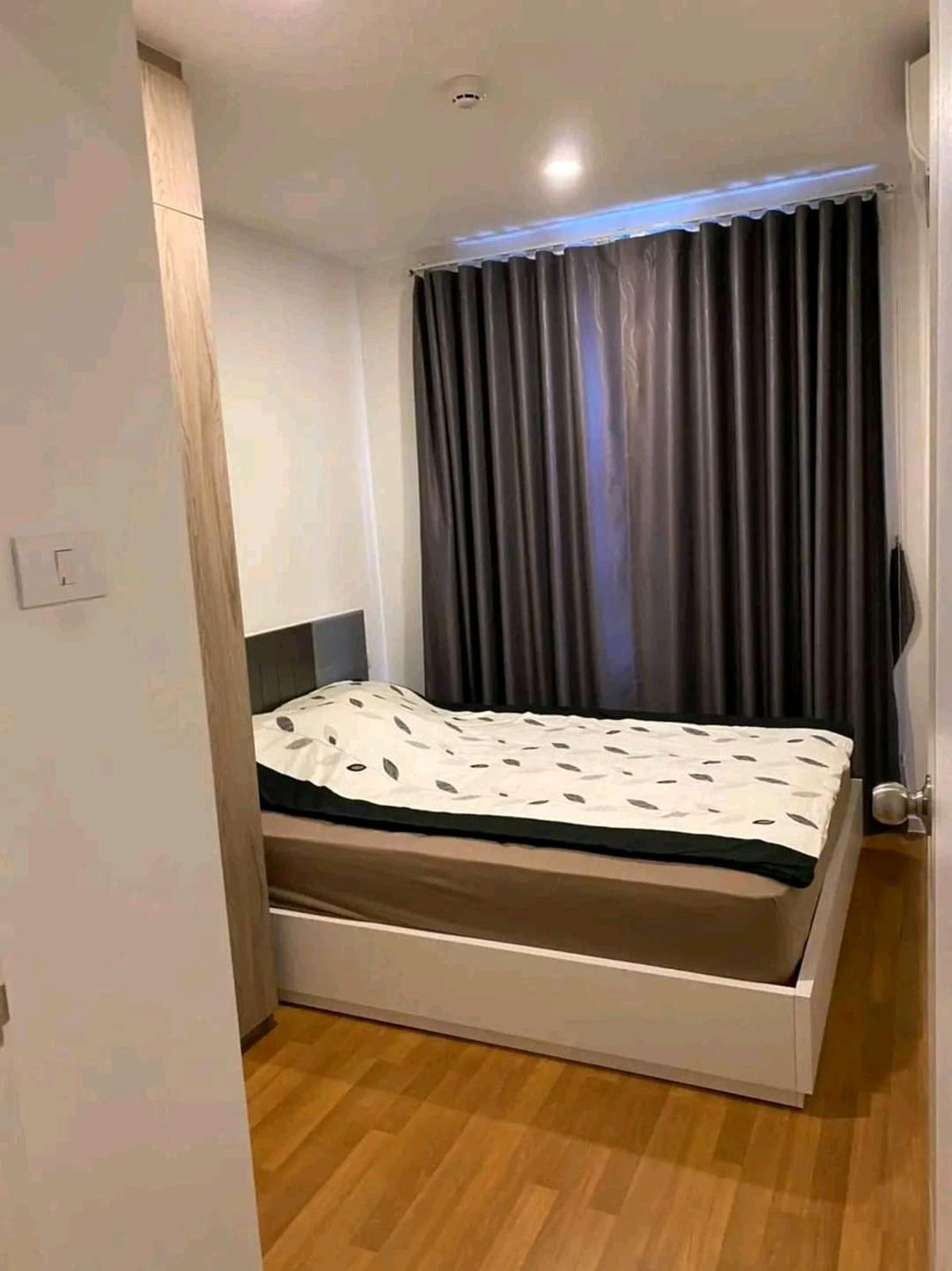 For RentCondoBangna, Bearing, Lasalle : 🏬 For rent, beautiful room, Lumpini Place Bamgna Km.3 (Lumpini Place Bangna Km. 3) 🛏️ 1 bedroom 🛁 1 bathroom size 27 sqm. Building B 4 ✨ Price 9,000 baht ✨ Near Central Bangna
