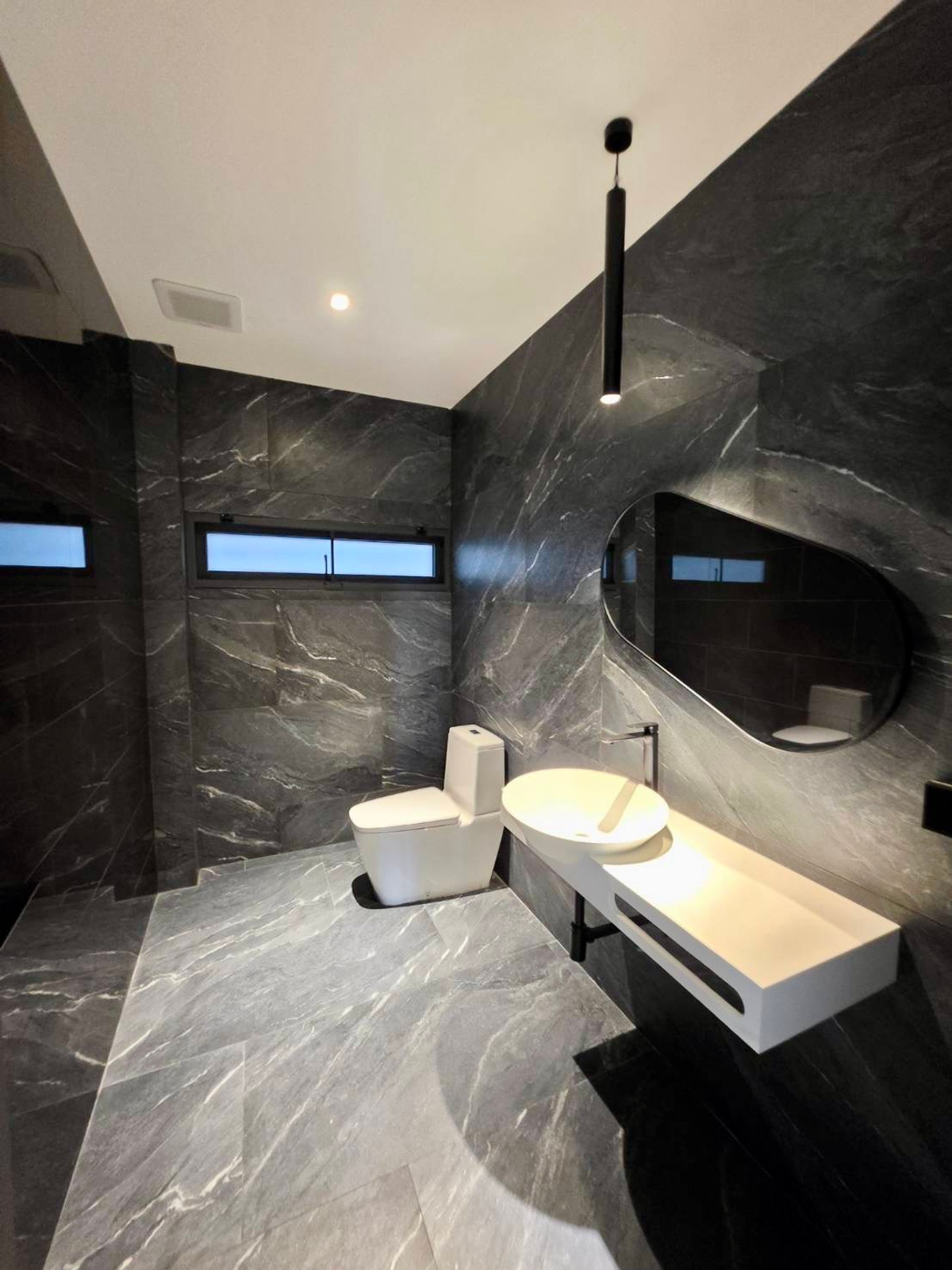 ขายบ้านพัฒนาการ ศรีนครินทร์ : Panya Village Pattanakarn 30: 211 sqwah  6bed 6 bath brandnew 138,000,000 Am: 0656199198