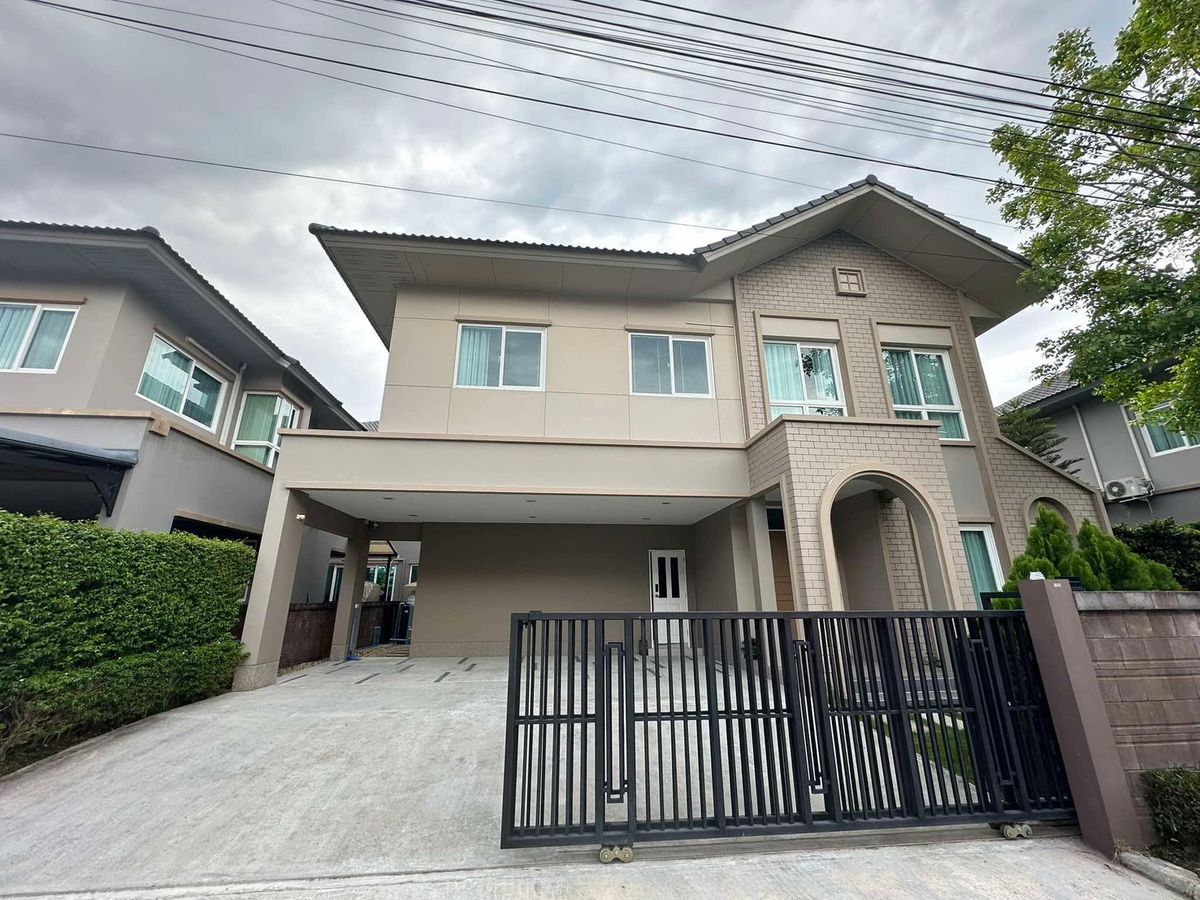 For SaleHouseChiang Mai : Home for sale : 𝐋𝐚𝐝𝐝𝐚𝐫𝐨𝐦 𝐄𝐥𝐞𝐠𝐚𝐧𝐜𝐞 ChiangMai with 3bedrooms near city : Tel. 082-3899314 (Boo)