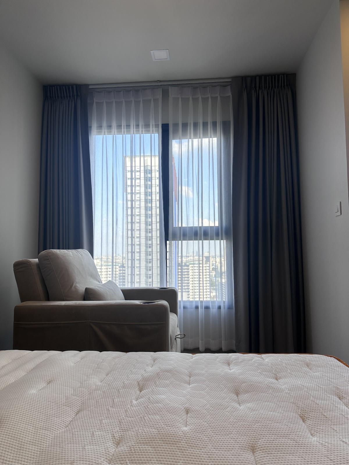 For RentCondoLadprao, Central Ladprao : Life Phahon - Ladprao, Studio bed, 17500 per month