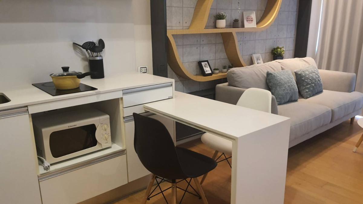 For RentCondoLadprao, Central Ladprao : 03/04/2026, Live comfortably in the city center! Equinox Phahol-Vipha 1 bedroom for only 19,000฿/month
Close to BTS Mo Chit and MRT Chatuchak, with a swimming pool, fitness center, and spa! 0642748883