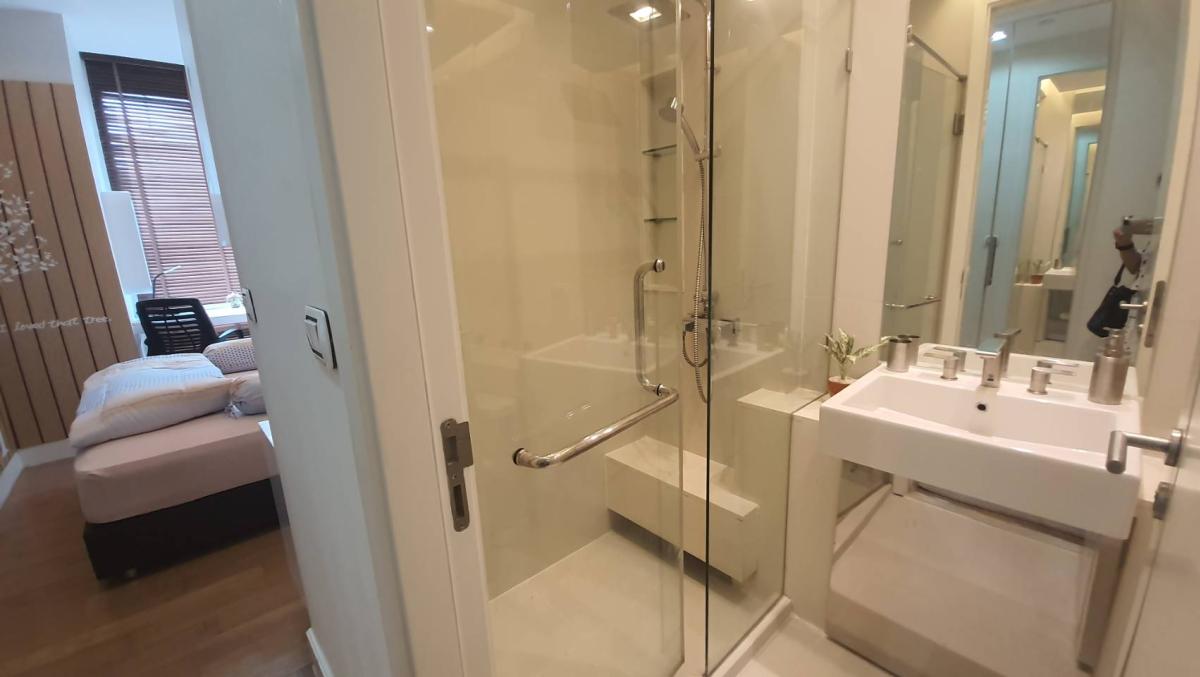 For RentCondoLadprao, Central Ladprao : 03/04/2026, Live comfortably in the city center! Equinox Phahol-Vipha 1 bedroom for only 19,000฿/month
Close to BTS Mo Chit and MRT Chatuchak, with a swimming pool, fitness center, and spa! 0642748883