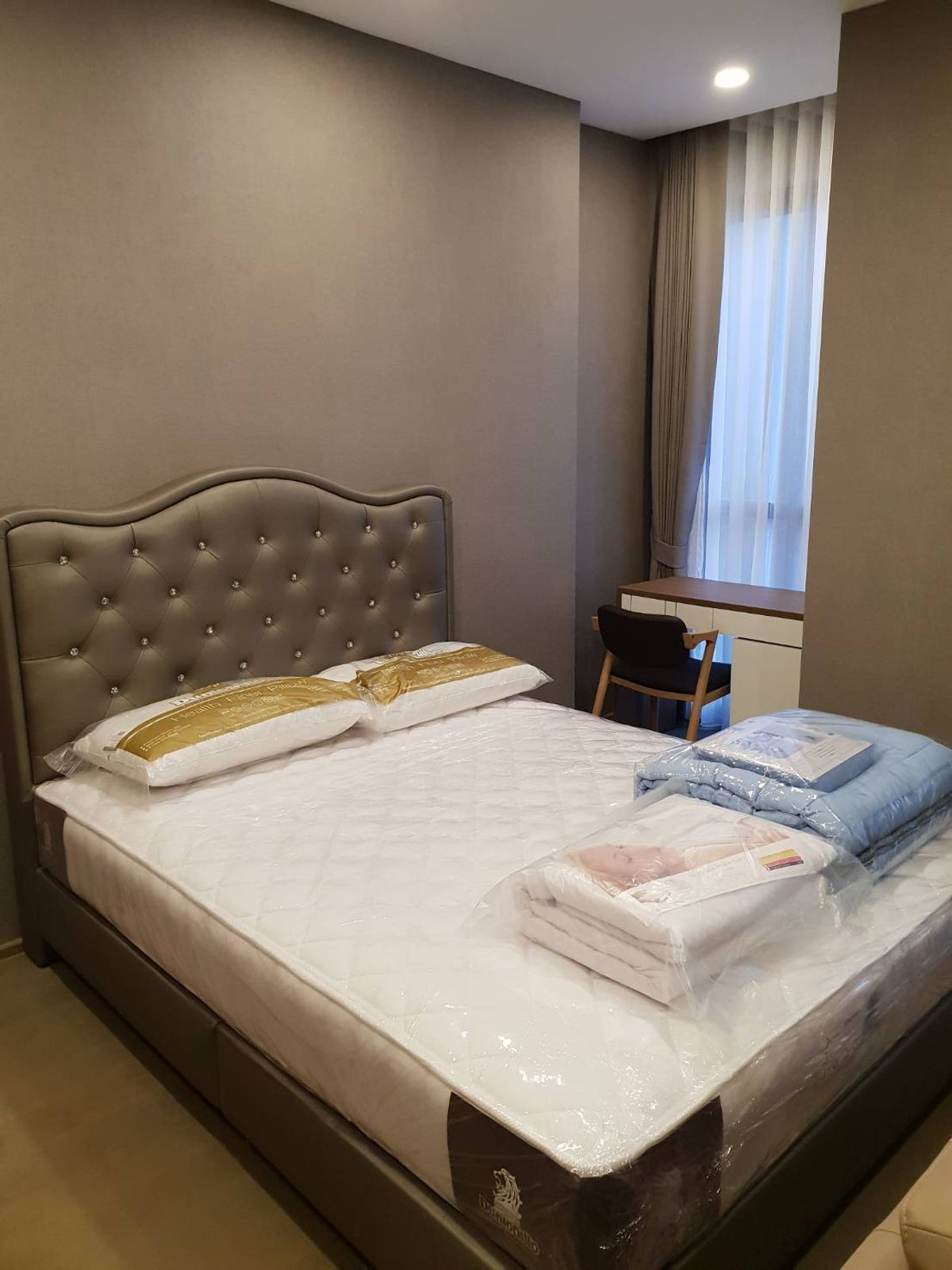 For RentCondoSiam Paragon ,Chulalongkorn,Samyan : Rent now !! Ashton Chulalongkorn Project, Surawong Road 𝐀𝐬𝐡𝐭𝐨𝐧 𝐂𝐡𝐮𝐥𝐚 𝐒𝐢𝐥𝐨𝐦 (Ashton Chula-Silom) MRT Silom 550 meters BTS Sala Daeng 550 meters. Rent 𝟐7, 𝟎𝟎𝟎.- Dion.  Combine central and parking, size 34 sq.m., 15 1Bed under the condo with Starbuck