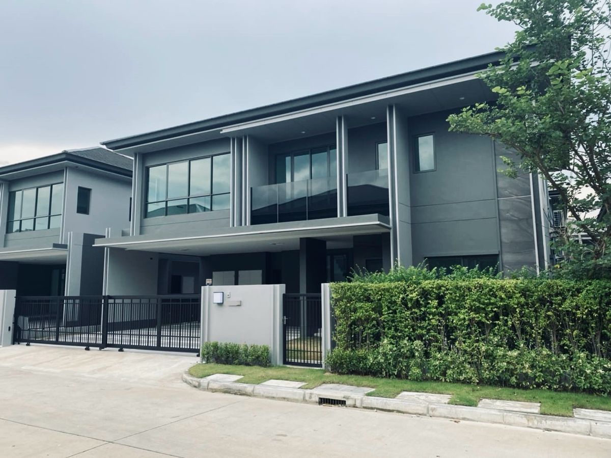 ขายบ้านพัฒนาการ ศรีนครินทร์ : รีบขายด่วน 4 นอน เศรษฐสิริ กรุงเทพกรีฑา 2