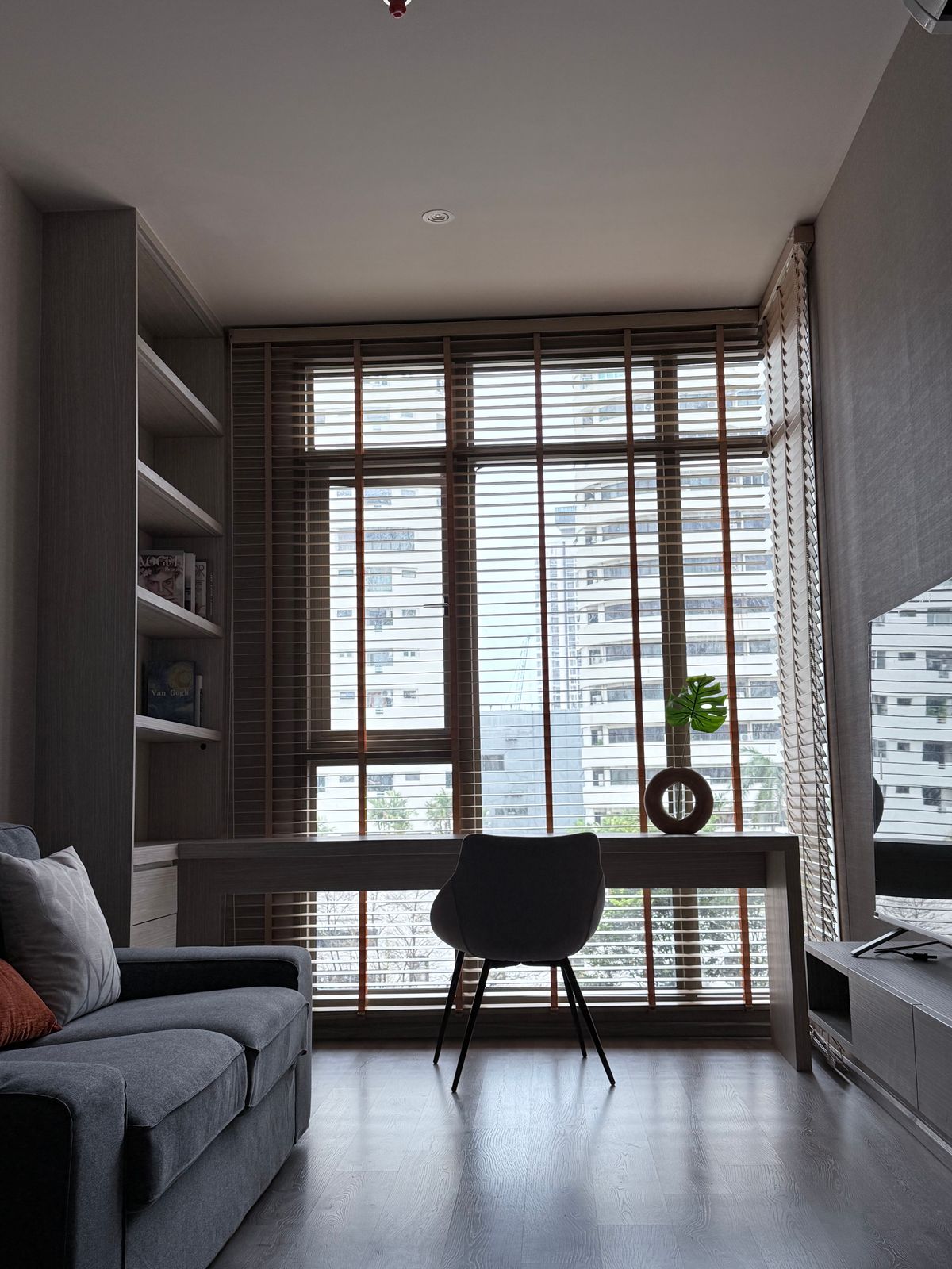 ให้เช่าคอนโดสุขุมวิท อโศก ทองหล่อ : For RENT! เช่า one bed 35sqm. Rhythm Ekkamai Estate  ใจกลางเอกมัย ติดต่อ 0812473863📞❤️ 