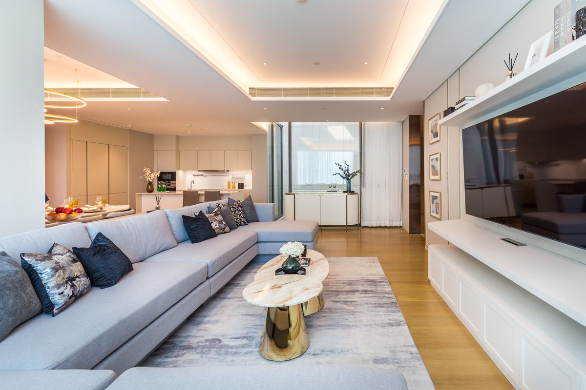 CondoWitthayu, Chidlom, Langsuan, Ploenchit : FOR SALE / RENT – Luxury 2-Bedroom Condo at Baan Sindhorn, Sindhorn Village