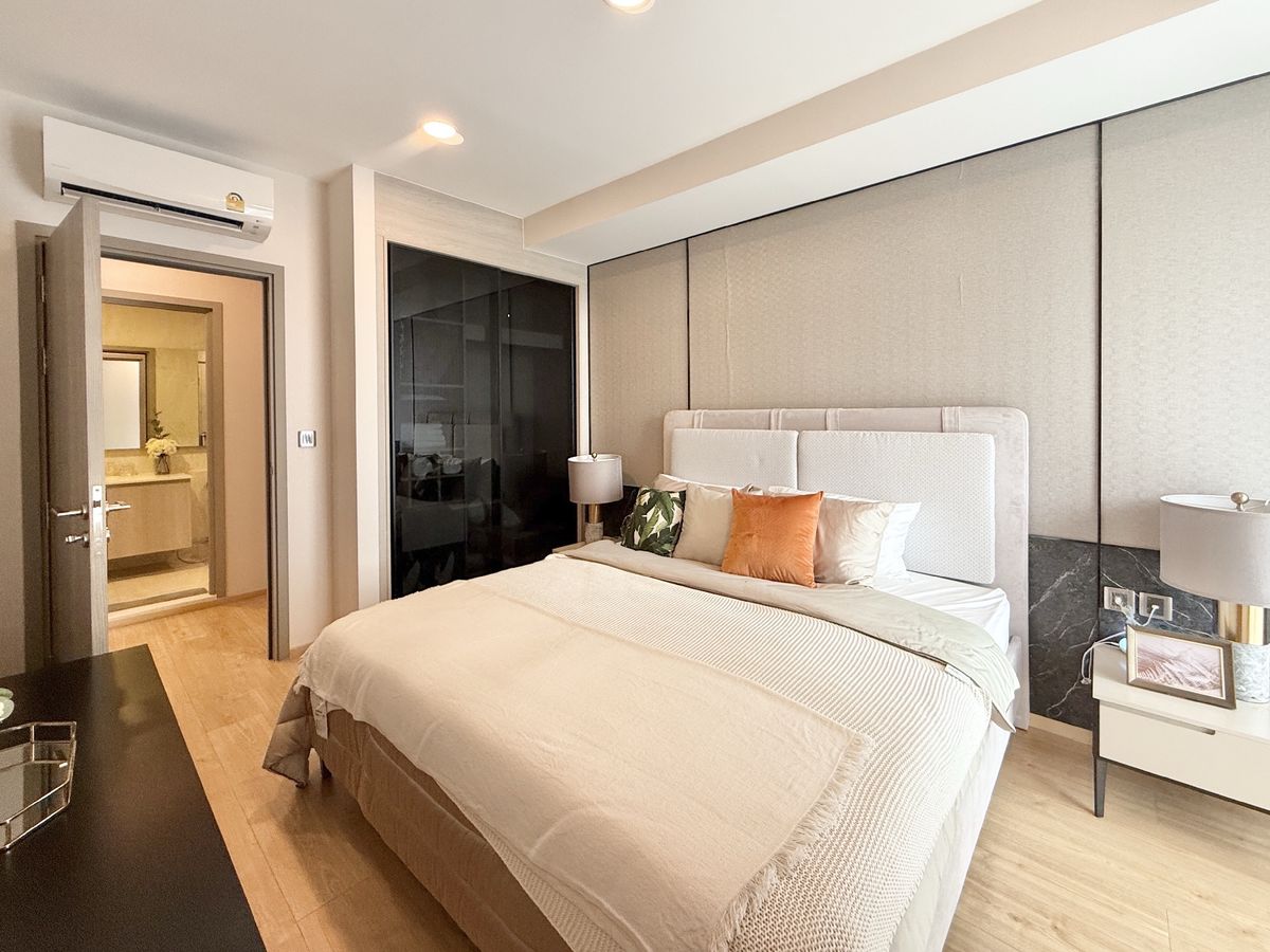 ขายคอนโดสุขุมวิท อโศก ทองหล่อ : Chewathai Thonglor | 1 🛌(1 bed plus)  1 🛁 49 ตร.ม. นัดชมโครงการ 065-6956939 ลูกเกด