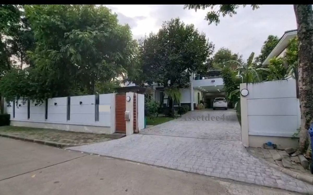 For RentHouseLadprao, Central Ladprao : Ladprao rental house Sutthisan rental house for rent in an area of ​​50 sq.w. Ladprao 62 Sutthisan, near the Yellow BTS BTS, Chokchai 4, can do home offices