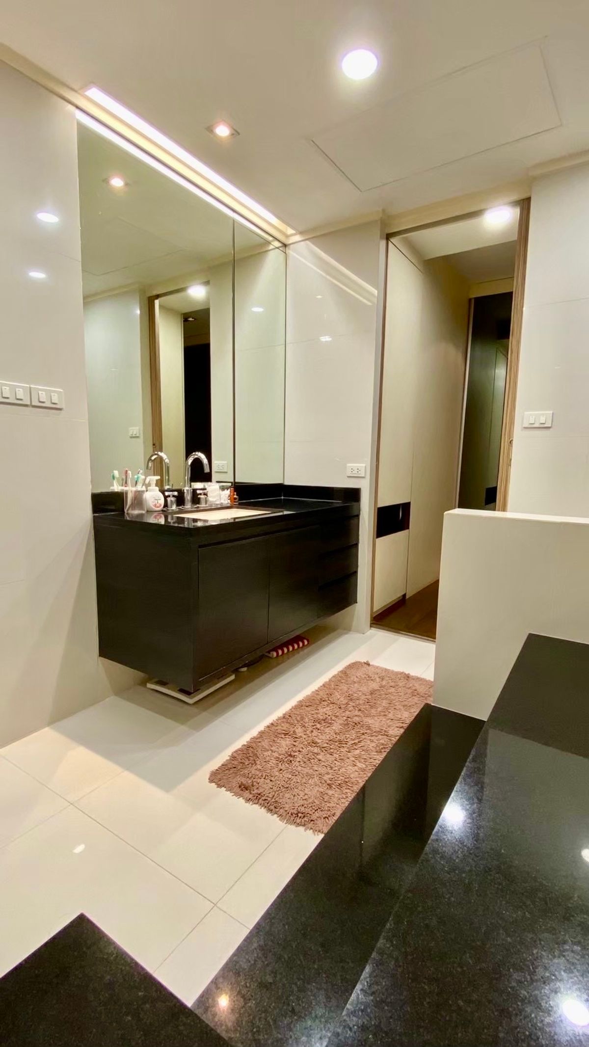 CondoAri,Anusaowaree : Noble Lite, beautiful room, 111 sqm. Cheap and good.