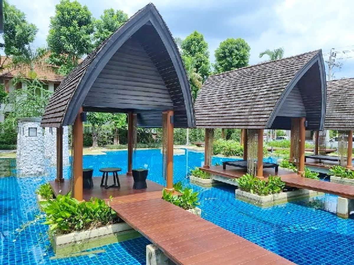 For RentHouseLadkrabang, Suwannaphum Airport : Rama 9, Krungthep Kreetha, APL, Lat Krabang, 2 km. Rent a single, Pool Villa 2, 75 sq.w., 250 sq.m., Stamford International 7.6 km.