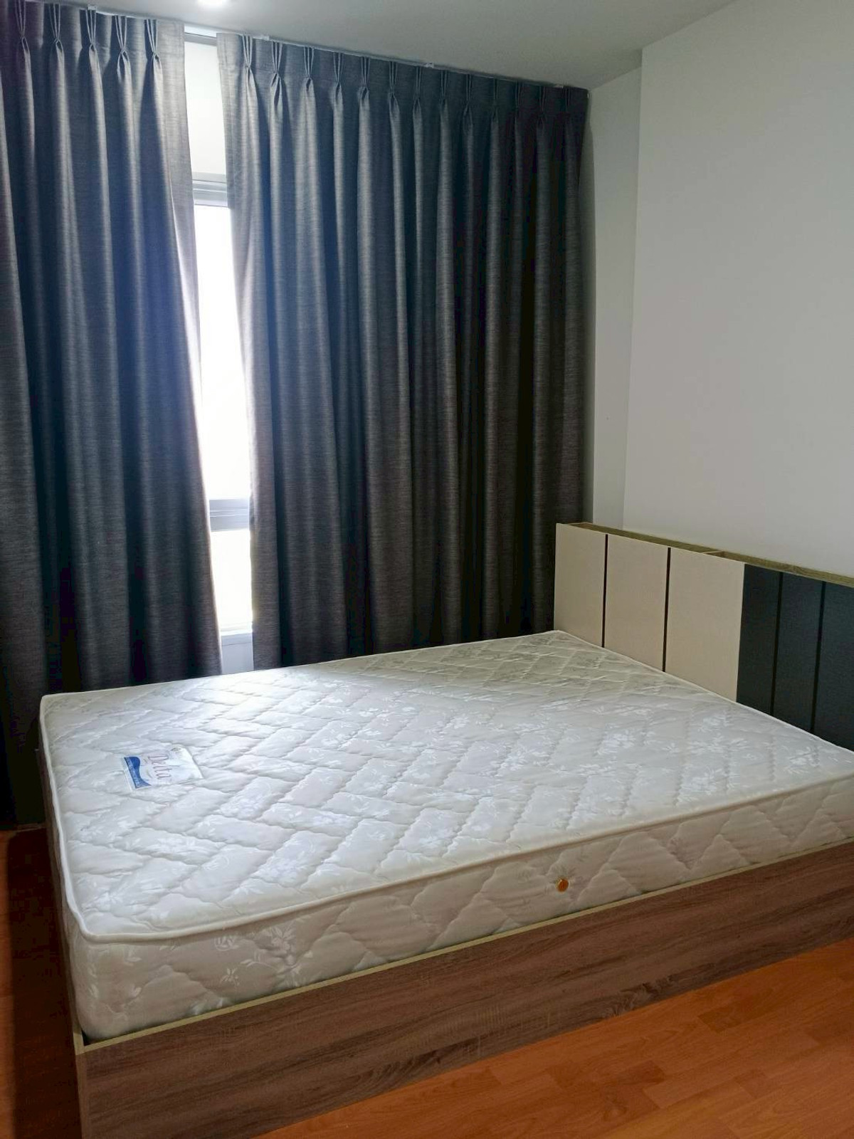 For RentCondoOnnut, Udomsuk : Condo for rent, corner room, east and above 5 windows. There is a 24th floor balcony. Size 64.59 sqm. 2 bedrooms, 2 bathrooms, a wide living room. Complete, luxurious, ready to be  