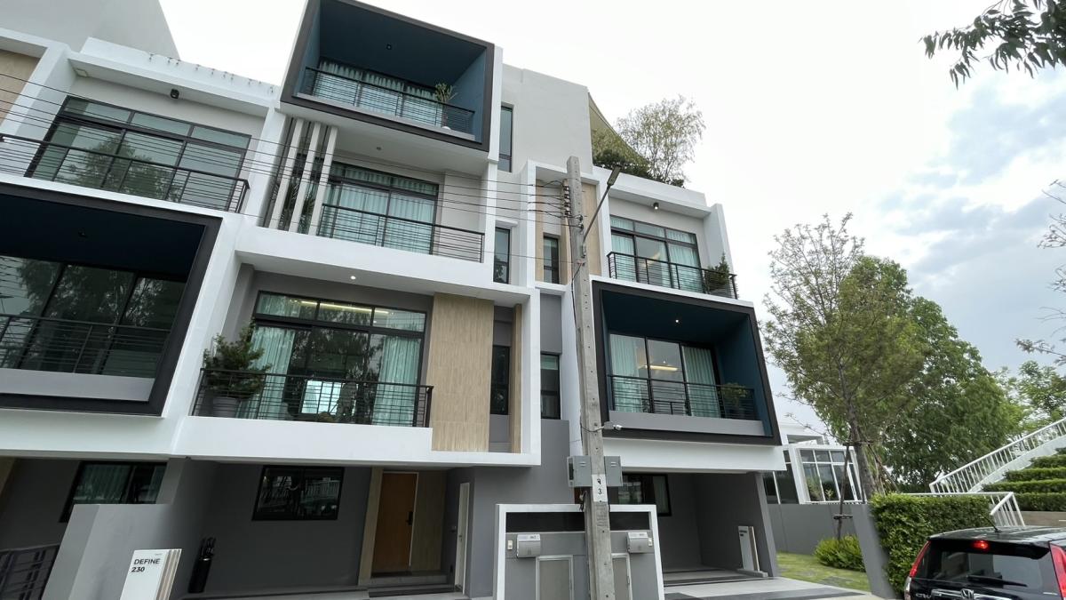 ขายทาวน์โฮมเกษตร นวมินทร์ ลาดปลาเค้า : 🔥ขายด่วน🔥ทาวน์โฮม 3 ชั้นครึ่ง  “Nirvana DEFINE” เอกมัย-รามอินทรา (บ้านตัวอย่าง) ตกแต่งพร้อมเข้าอยู่ ติดสระว่ายน้ำและส่วนกลาง 