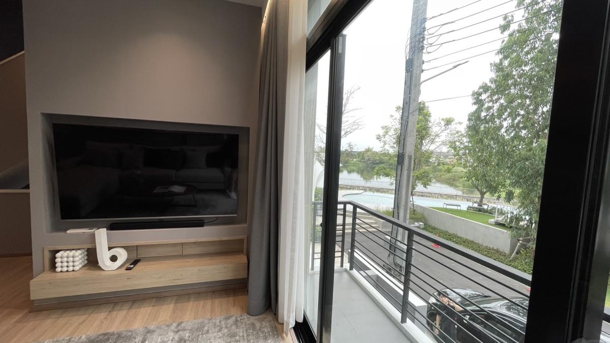 ขายทาวน์โฮมเกษตร นวมินทร์ ลาดปลาเค้า : 🔥ขายด่วน🔥ทาวน์โฮม 3 ชั้นครึ่ง  “Nirvana DEFINE” เอกมัย-รามอินทรา (บ้านตัวอย่าง) ตกแต่งพร้อมเข้าอยู่ ติดสระว่ายน้ำและส่วนกลาง 