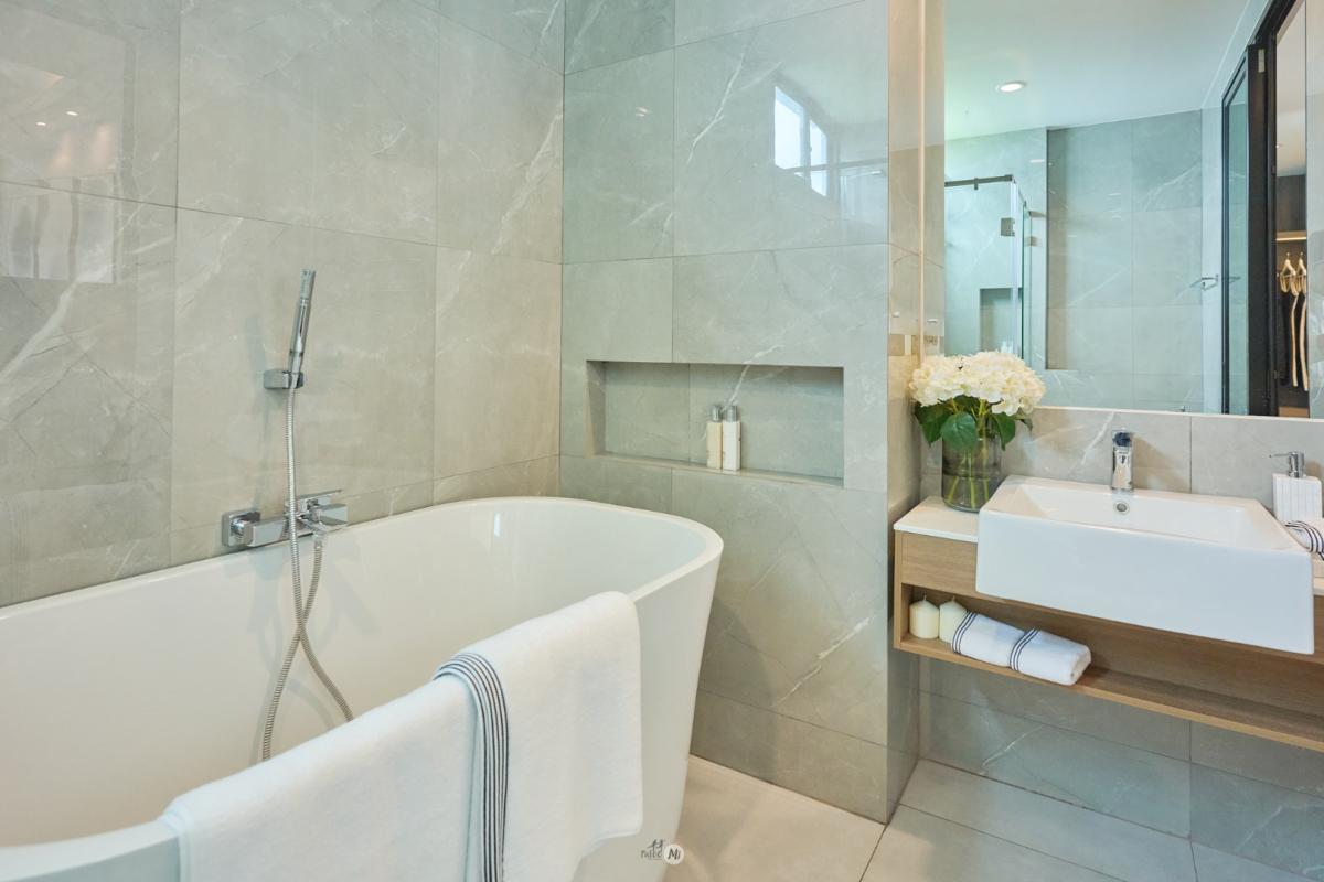 ขายทาวน์โฮมเกษตร นวมินทร์ ลาดปลาเค้า : 🔥ขายด่วน🔥ทาวน์โฮม 3 ชั้นครึ่ง  “Nirvana DEFINE” เอกมัย-รามอินทรา (บ้านตัวอย่าง) ตกแต่งพร้อมเข้าอยู่ ติดสระว่ายน้ำและส่วนกลาง 