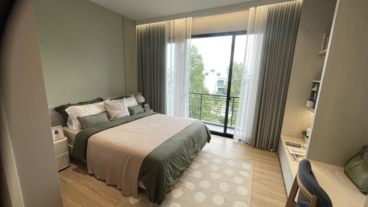 ขายทาวน์โฮมเกษตร นวมินทร์ ลาดปลาเค้า : 🔥ขายด่วน🔥ทาวน์โฮม 3 ชั้นครึ่ง  “Nirvana DEFINE” เอกมัย-รามอินทรา (บ้านตัวอย่าง) ตกแต่งพร้อมเข้าอยู่ ติดสระว่ายน้ำและส่วนกลาง 