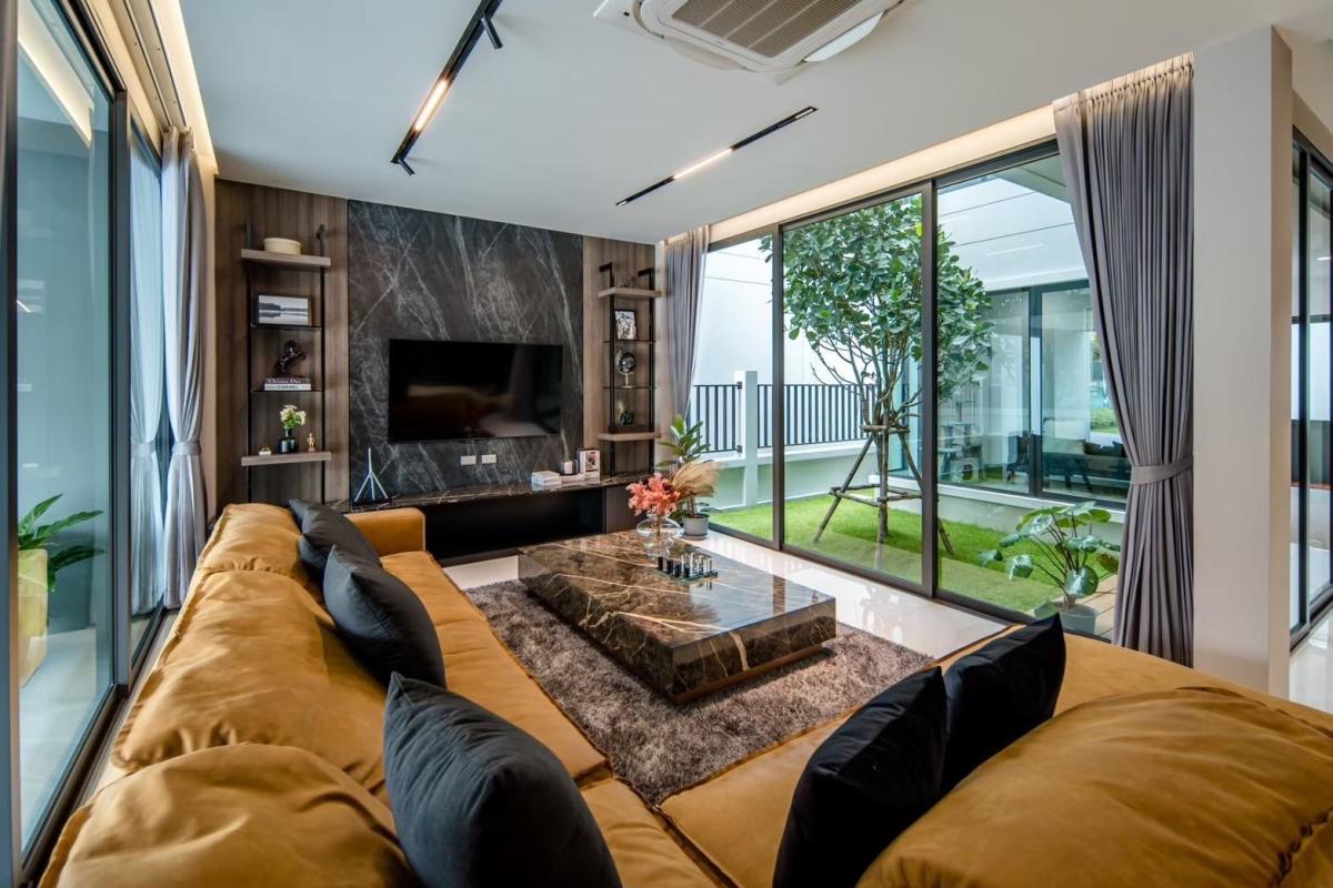 ขายบ้านนวมินทร์ รามอินทรา : 🔥ขายด่วนมาก🔥บ้านเดี่ยว 3 ชั้น  HIGHBURY WATCHAPOL RAMINDRA (ไฮบิวรี่ วัชรพล-รามอินทรา) *บ้านตัวอย่าง ราคาต่อรองกันได้*