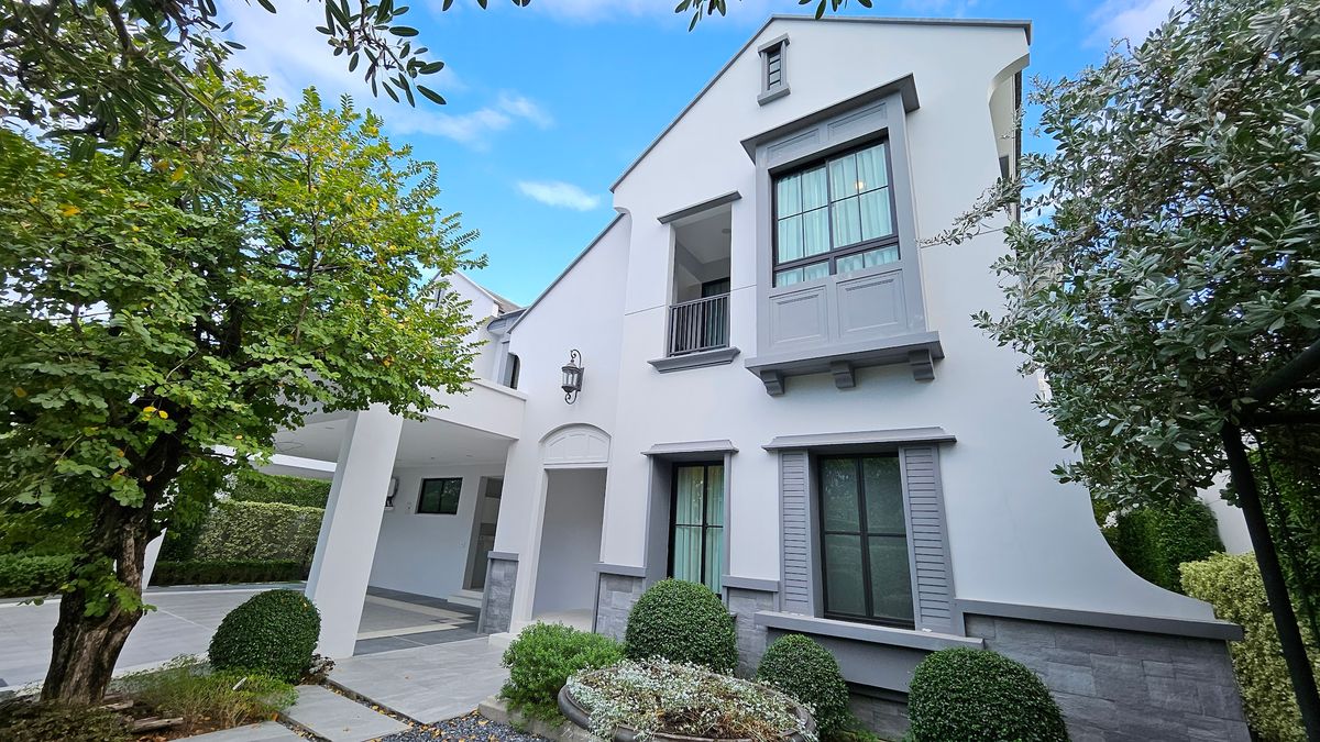 For RentHousePattanakan, Srinakarin : 🏡 Super Luxury Living for Rent – Le Baron Type at Nantawan Rama 9 – Krungthep Kreetha ✨Experience premium lifestyle in Bangkok’s most desirable neighborhood!