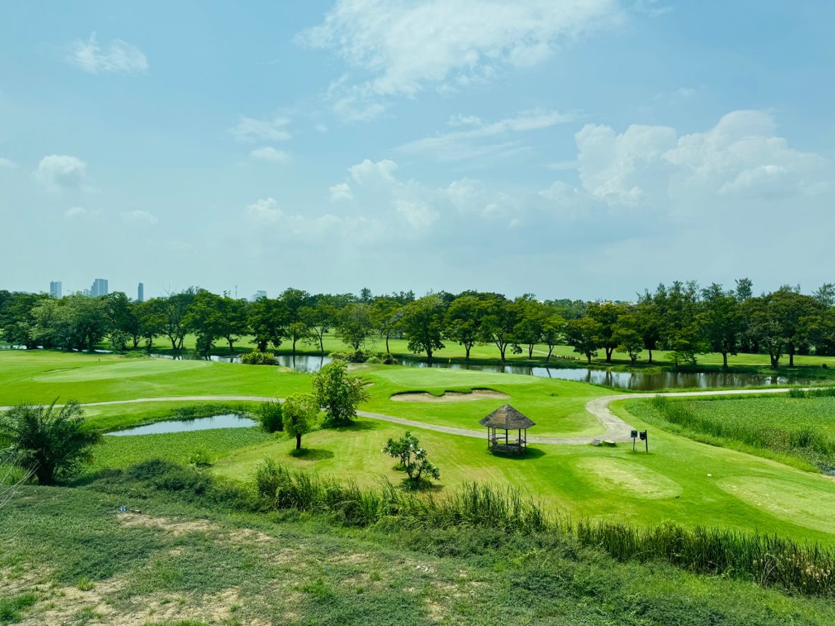 ขายบ้านพัฒนาการ ศรีนครินทร์ : วีเว่ พระราม9 บ้านแปลงสวยติดสนามกอล์ฟพร้อมวิวสระ เพียงไม่กี่ก้าวถึง Wellington college