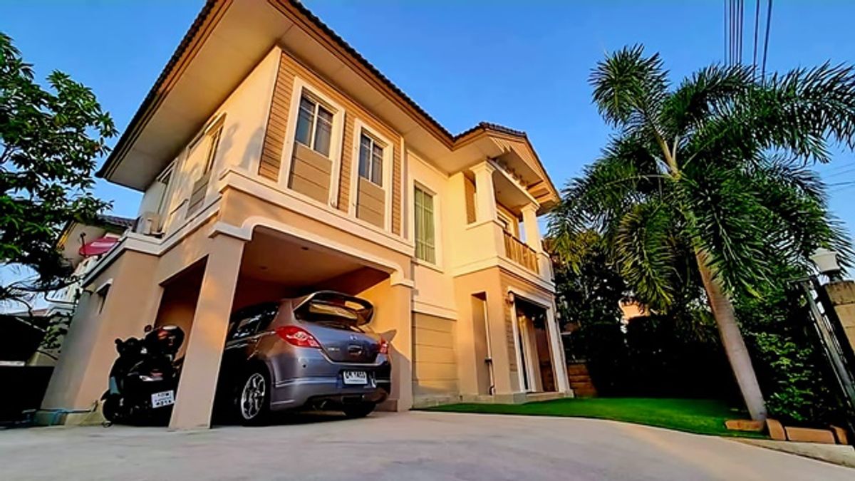 ให้เช่าบ้านบางนา แบริ่ง ลาซาล : สุวรรณภูมิ 3.5 กม.กิ่งแก้ว-หนามแดง นานาชาติสิงคโปร์ 4 แอร์ เฟอร์ คชฟฟ ครบ ให้เช่าบ้าน 54ตร.วา 154 ตร.ม. Mega Bangna 5.8กม. 3นอน 2น้ำ