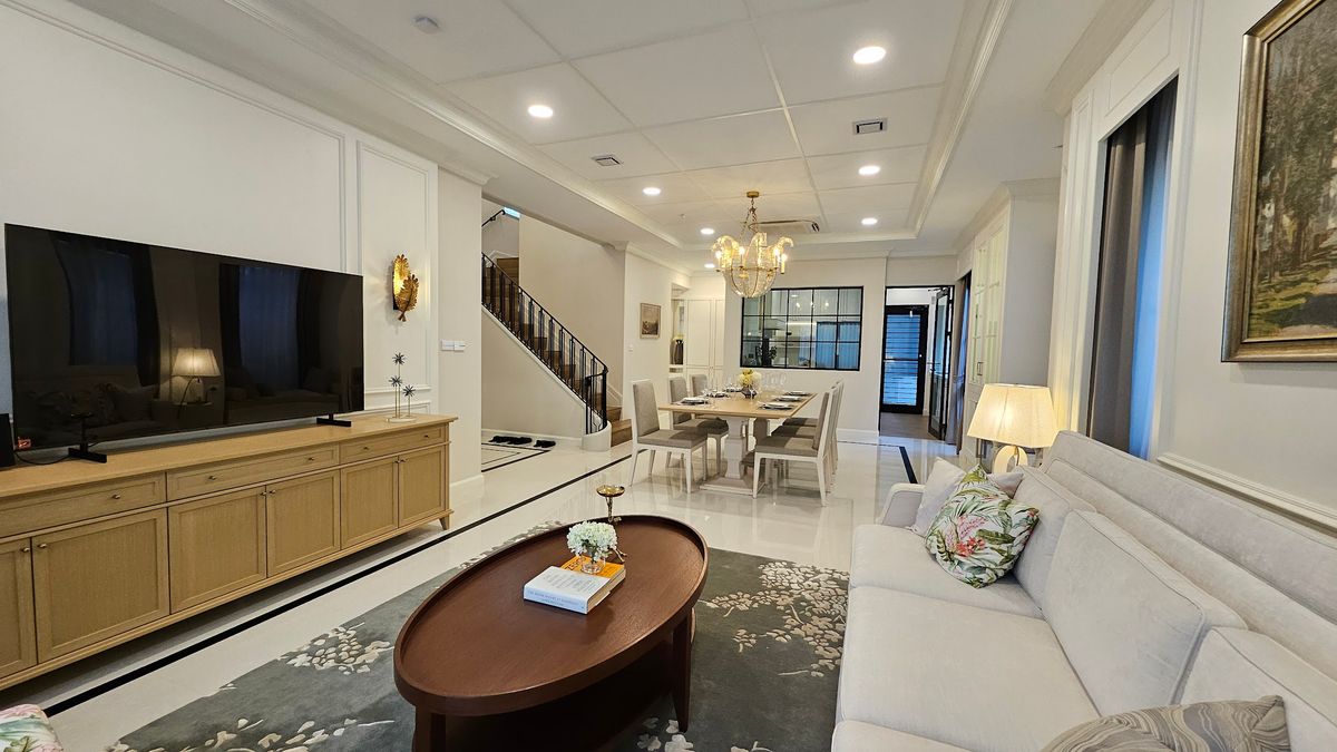 For RentHousePattanakan, Srinakarin : 🏡 Super Luxury Living for Rent – Le Baron Type at Nantawan Rama 9 – Krungthep Kreetha ✨Experience premium lifestyle in Bangkok’s most desirable neighborhood!