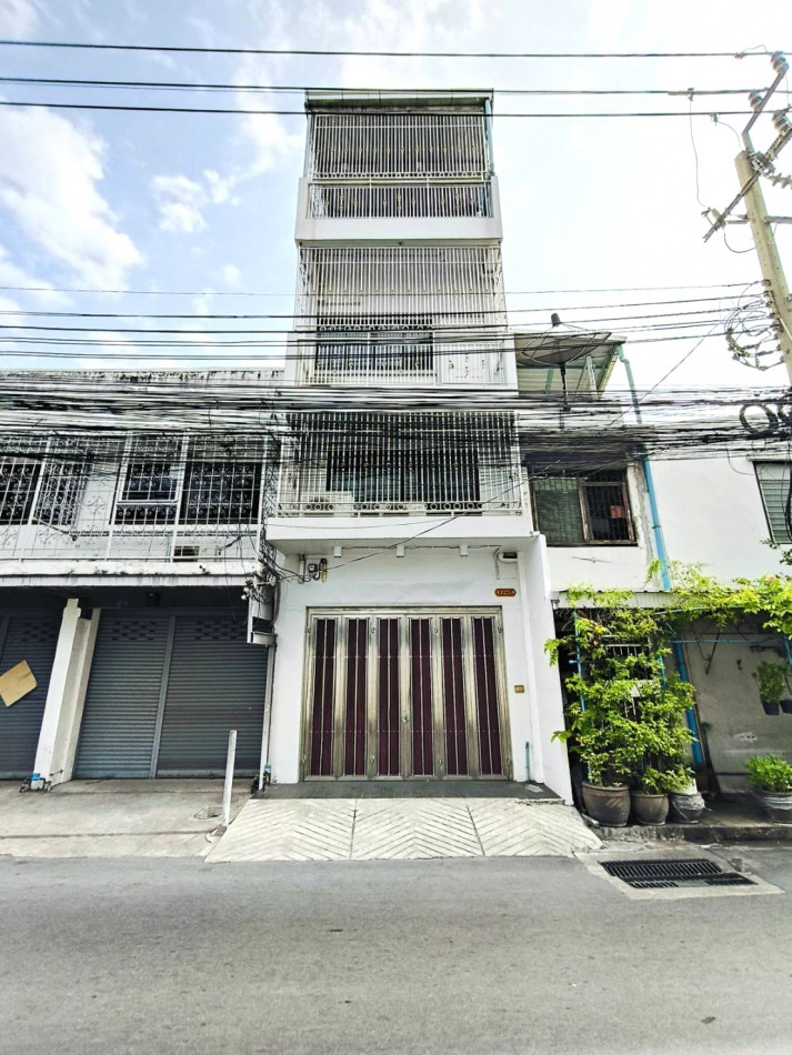 ขายอาคารพาณิชย์สาทร นราธิวาส : ขายอาคารพาณิชย์ 4 ชั้น 15.4 ตร.ว. ซ.เจริญราษฎร์ 5 แยก 4 สภาพพร้อมอยู่ ตกแต่งอย่างดี