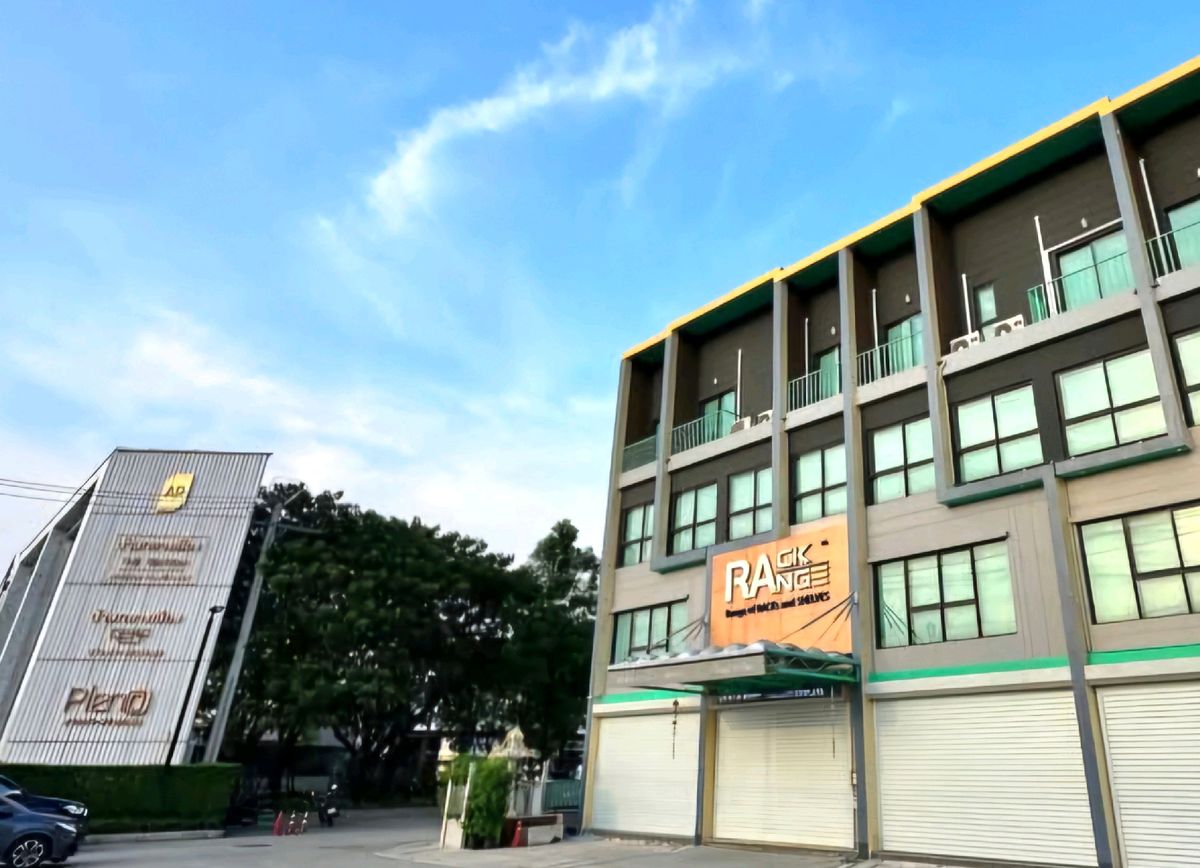 ให้เช่าทาวน์โฮมลาดกระบัง สุวรรณภูมิ : ให้เช่า โฮมออฟฟิศ 4 ชั้น ขนาดที่ดิน 21 ตรว. ถนน คู่ขนานมอเตอร์เวย์ ใกล้เมกาบางนา 