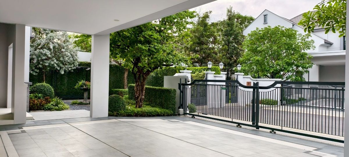 For RentHousePattanakan, Srinakarin : 🏡 Super Luxury Living for Rent – Le Baron Type at Nantawan Rama 9 – Krungthep Kreetha ✨Experience premium lifestyle in Bangkok’s most desirable neighborhood!