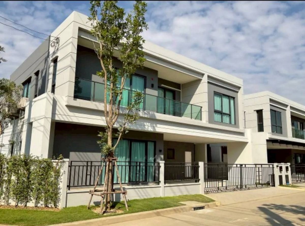 For RentHouseBangna, Bearing, Lasalle : Rent a 2 -story house, Centro Bangna, 61 sq.whi, 4 beds, 5 water, Fully Furnished ready - GHD000579R