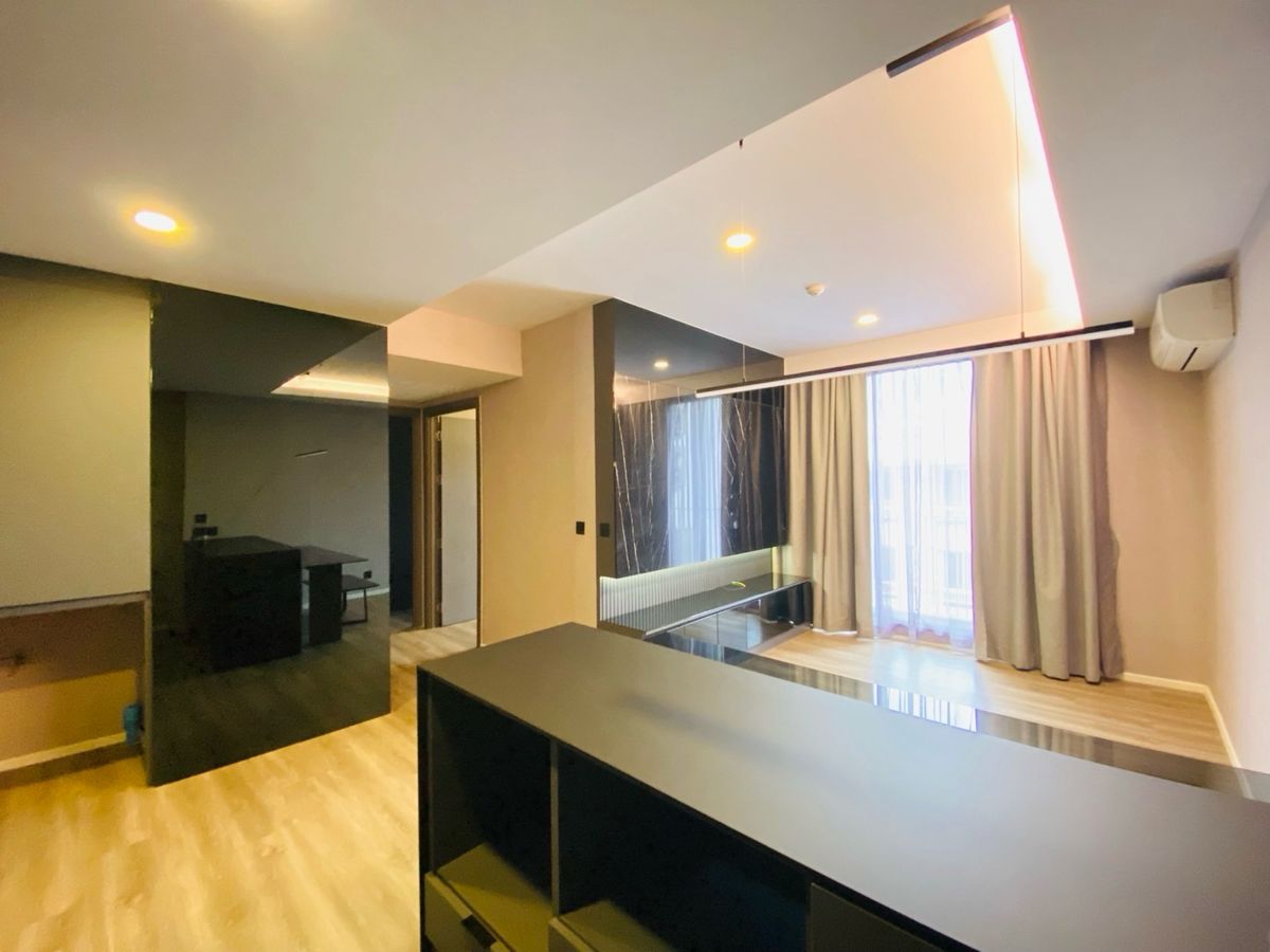 ให้เช่าคอนโดบางนา แบริ่ง ลาซาล : #ให้เช่า คอนโดหรู Very ลาซาล 24
2 ห้องนอน 2 ห้องน้ำ | แต่งครบ พร้อมอยู่ | ออกแบบสไตล์ Modern Luxury | ใกล้ BTS แบริ่ง
