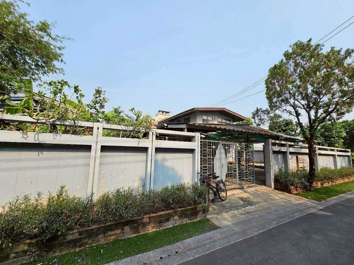 บ้านลาดพร้าว เซ็นทรัลลาดพร้าว : ให้เช่า/ขาย บ้านเดี่ยวลาดพร้าว ซอย1 ทำเลดี ใกล้ MRTลาดพร้าว เพียง1km. #จดทะเบียนบริษัทได้ #เลี้ยงสัตว์ได้ #Petfriendly #เช่าบ้านลาดพร้าวซอย1