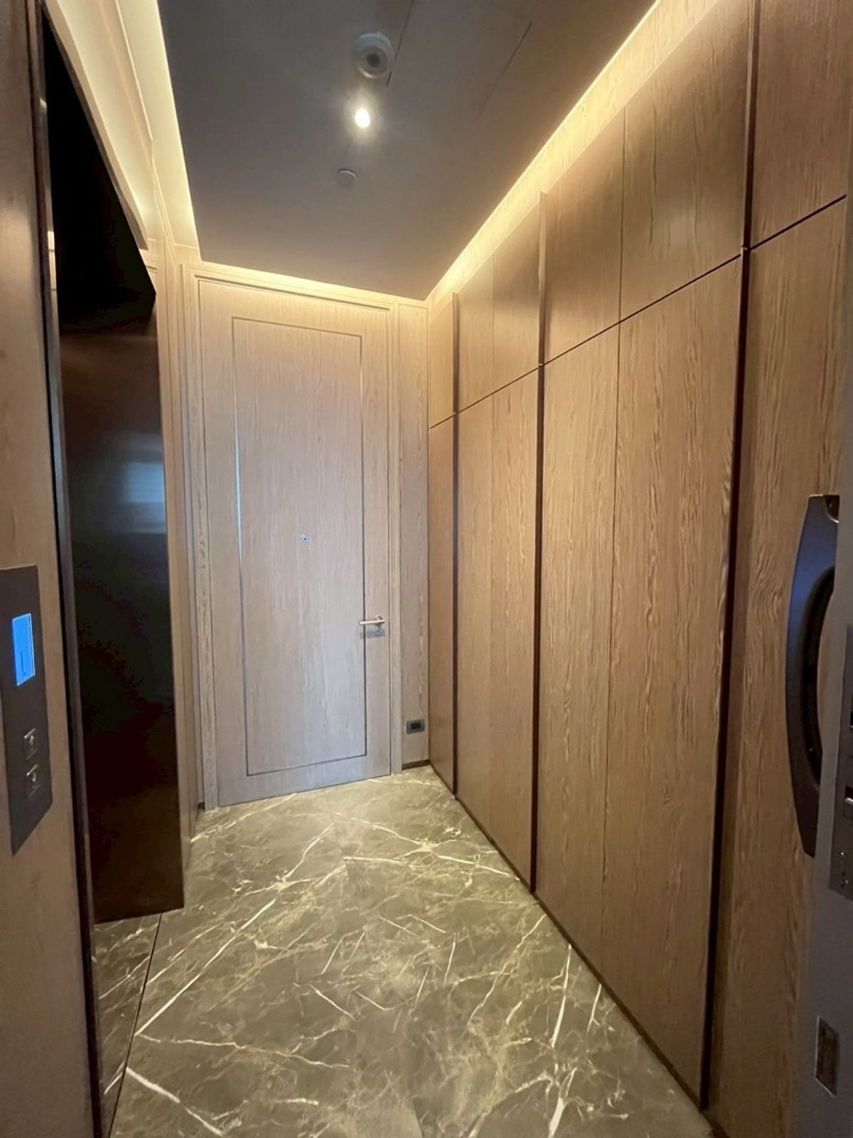 คอนโดวิทยุ ชิดลม หลังสวน : Scope Langsuan🔥🔥🔥 RENT/SELL (ลดเหลือ180,000🔥)1BEDROOM 87sq.m 