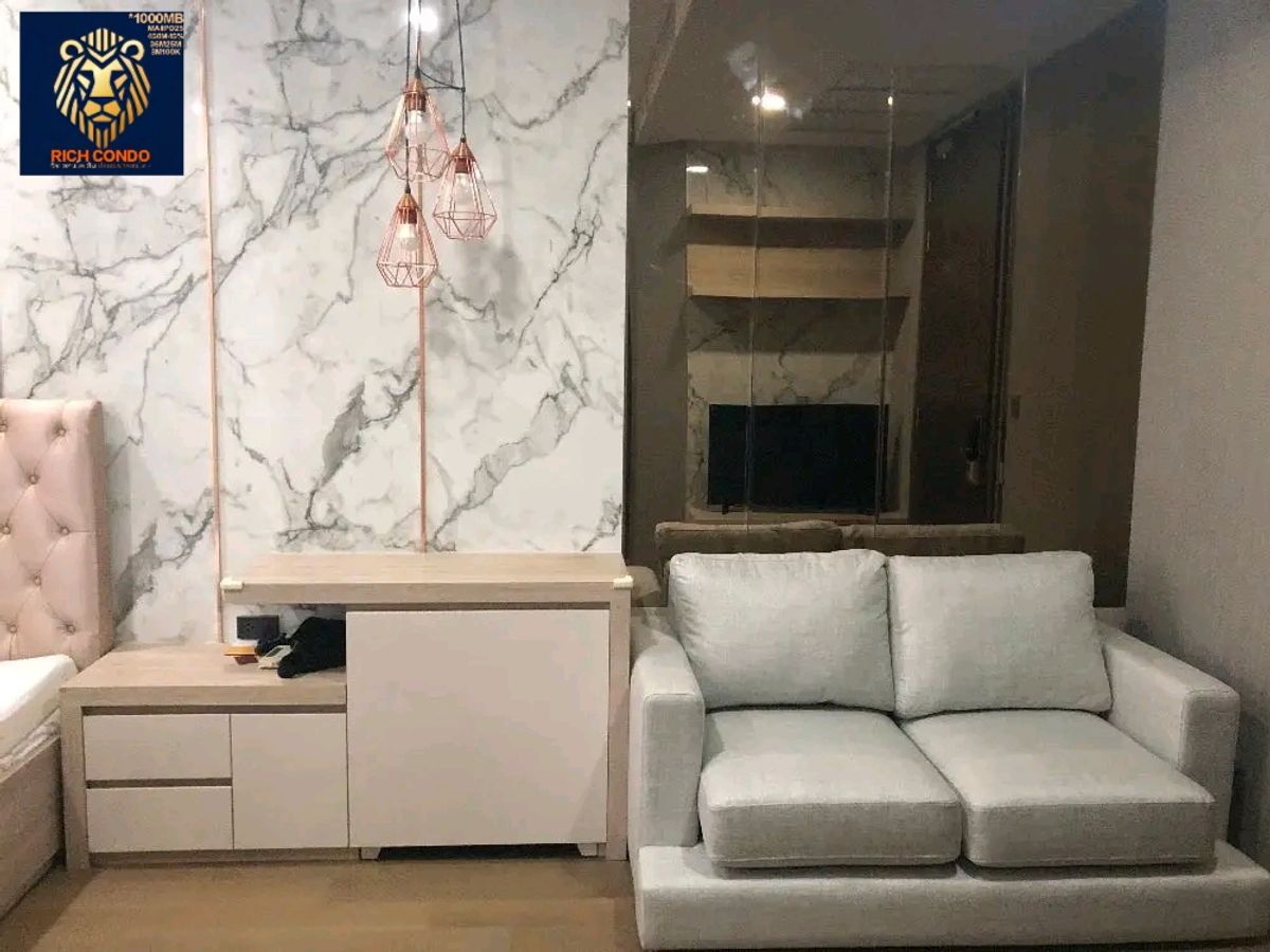 ให้เช่าคอนโดสยาม จุฬา สามย่าน : LUXURY ASHTON CHULA SILOM 
ชั้น 47 Size 25 sqm 
เฟอร์นิเจอร์ครบชุด Khun KIM คิม ag
LINE: miragerichcondo 
โทร 0842914701