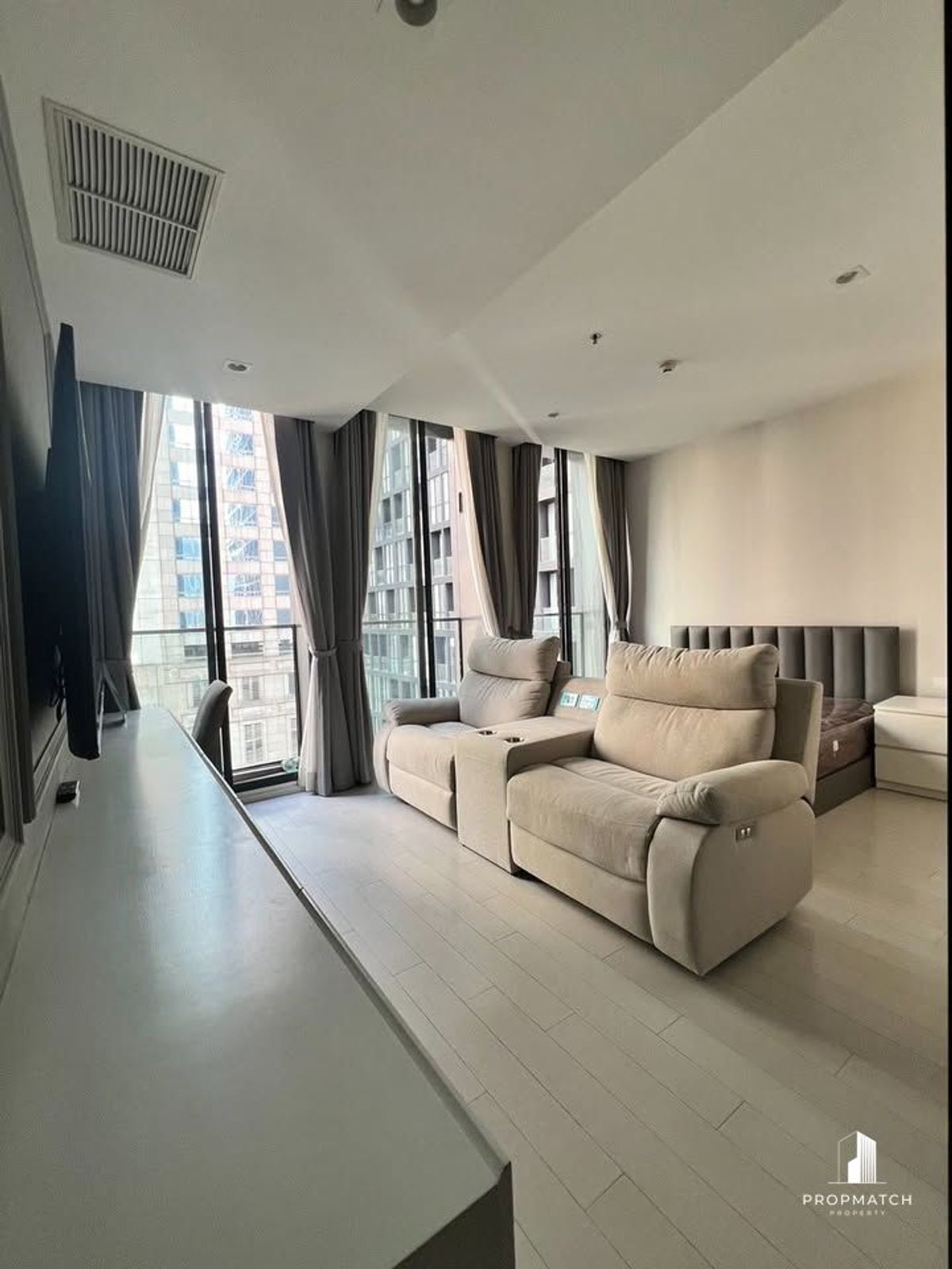 ให้เช่าคอนโดวิทยุ ชิดลม หลังสวน : ✨ Flash Deal ✨Noble Ploenchit ( 1Bed1Bath45SQM.)พร้อมอยู่ !! เพียง 36,000 บาทต่อเดือน Tel.0981315848 @propmatch