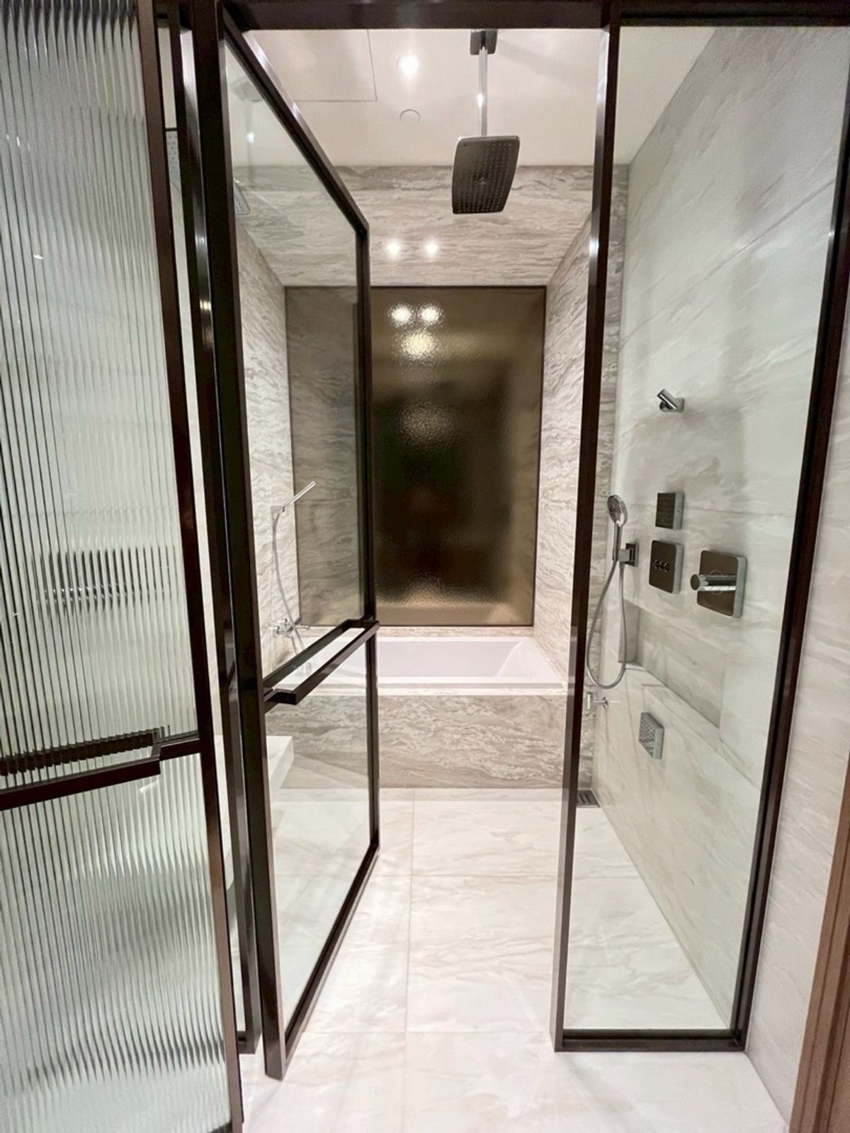 คอนโดวิทยุ ชิดลม หลังสวน : Scope Langsuan🔥🔥🔥 RENT/SELL (ลดเหลือ180,000🔥)1BEDROOM 87sq.m 