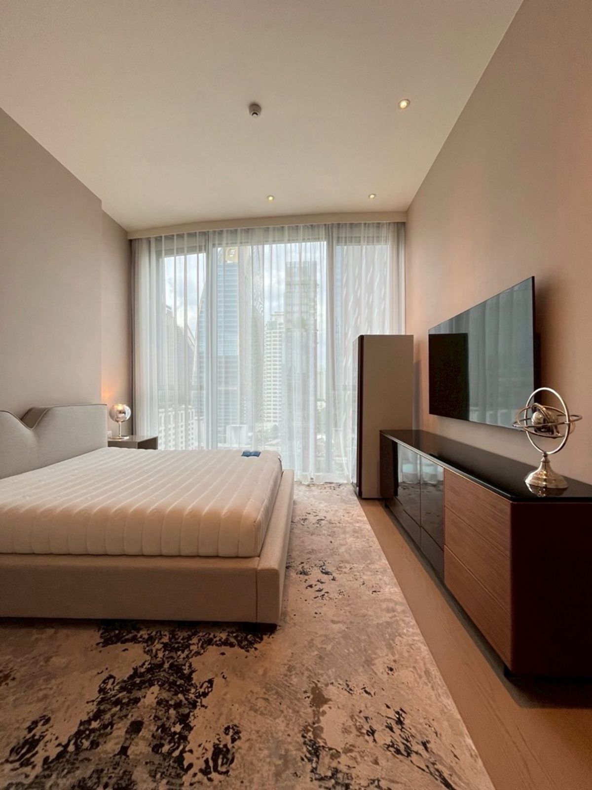 คอนโดวิทยุ ชิดลม หลังสวน : Scope Langsuan🔥🔥🔥 RENT/SELL (ลดเหลือ180,000🔥)1BEDROOM 87sq.m 