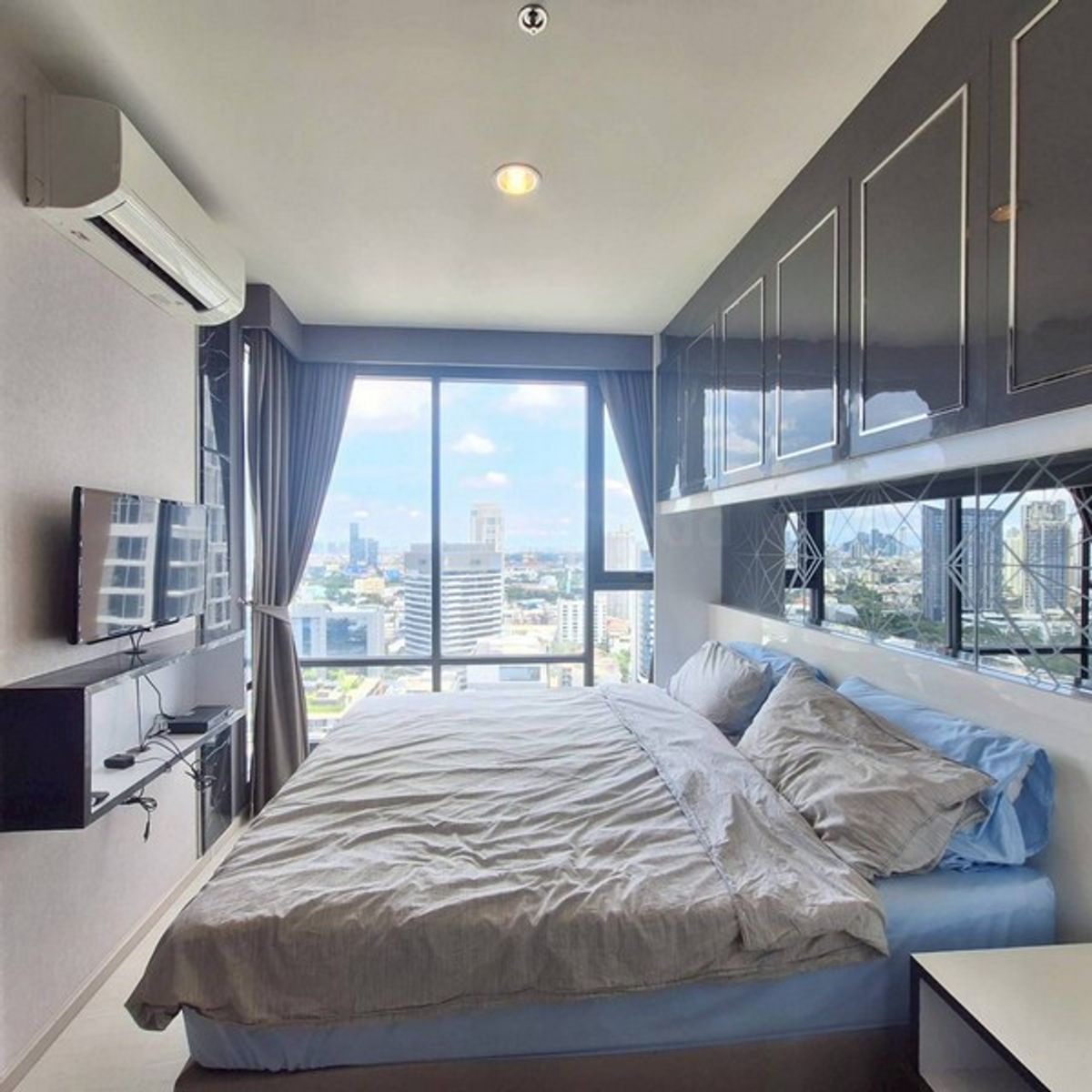 For RentCondoSukhumvit, Asoke, Thonglor : Rhythm Sukhumvit 42 condo for rent, 2 bedrooms, 2 bathrooms, 25 floors, southern balcony, not hot, no cracks in the room - GHD000580R