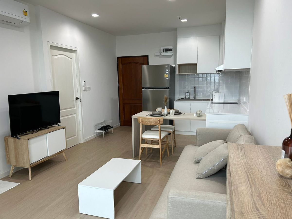 For RentCondoSathorn, Narathiwat : Condo for rent, Sathorn House, 2 bedrooms, 1 bathroom, decorated with in.