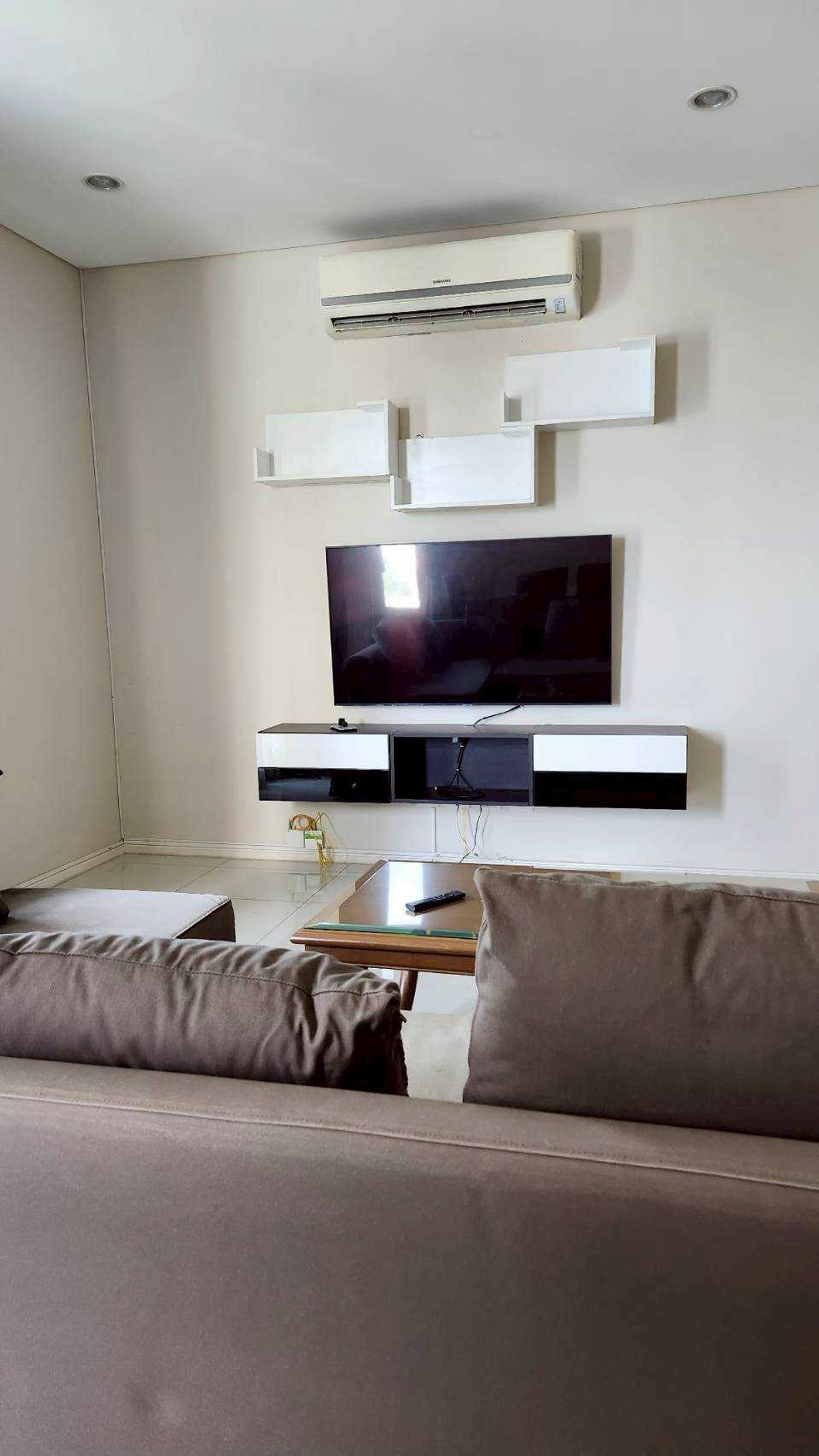 ให้เช่าคอนโดพระราม 9 เพชรบุรีตัดใหม่ RCA : ด่วน Villa Asoke วิลล่า อโศก 2ห้องนอน 2ห้องน้ำ ห้องใหญ่สวย (พร้อมอยู่)