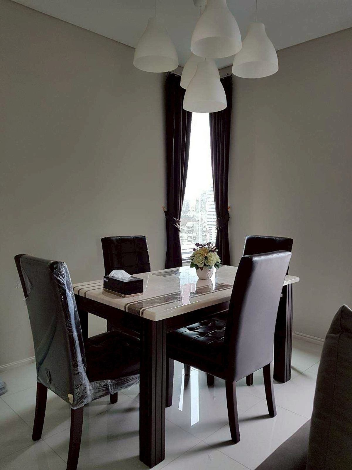 ให้เช่าคอนโดพระราม 9 เพชรบุรีตัดใหม่ RCA : ด่วน Villa Asoke วิลล่า อโศก 2ห้องนอน 2ห้องน้ำ ห้องใหญ่สวย (พร้อมอยู่)