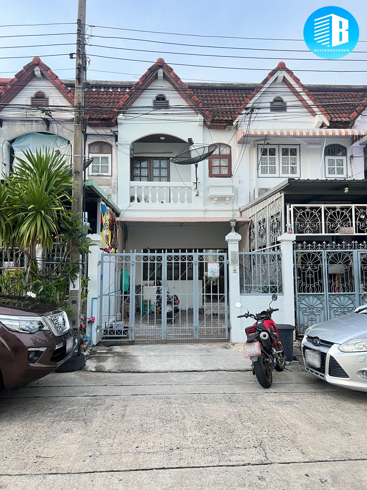 ขายทาวน์โฮมบางนา แบริ่ง ลาซาล : ขาย ทาวเฮ้าส์ 17 ตร.ว  (สุขุมวิท 105) มบ.ลาซาลนิเวศน์ ซอย ลาซาล 22