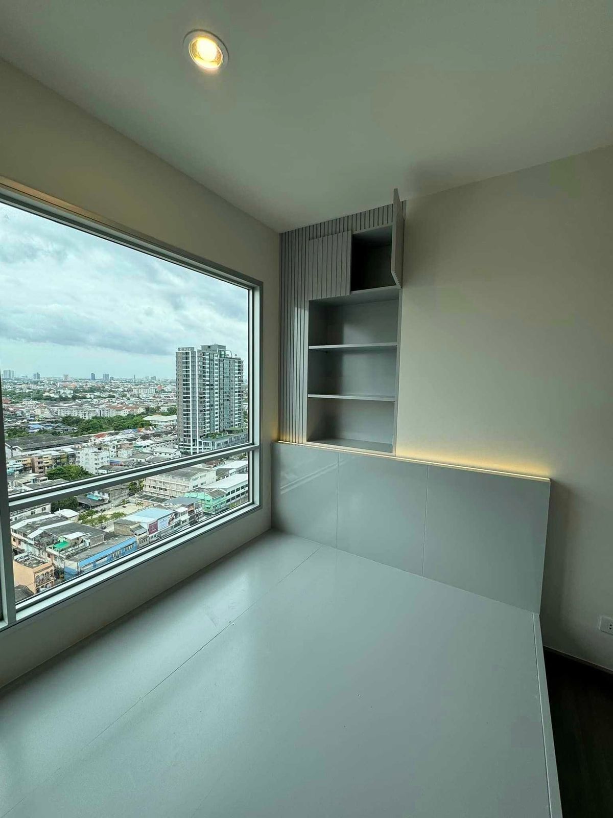 For SaleCondoPinklao, Charansanitwong : 🔥MRT flashlight 🔥2 Bedroom 2 bathrooms 2 Parking 🔥 Prestige sells Charan flashlight 🔥