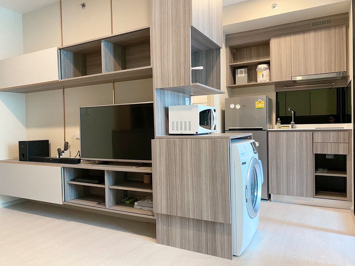 ให้เช่าคอนโดวิภาวดี ดอนเมือง หลักสี่ : ♥️♥️คอนโดใหม่ให้เช่า 1 นอน 1 ห้องทำงาน ติด BTS  “ ไนท์บริดจ์ พหลโยธิน อินเตอร์เชนจ์ “  เพียง  16,000 บาท  🥰🥰