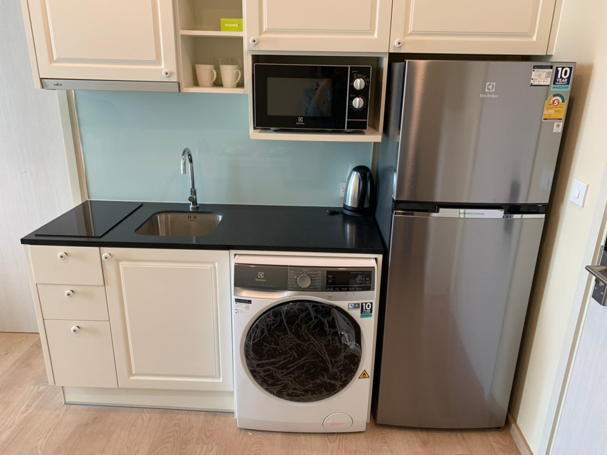 For RentCondoSukhumvit, Asoke, Thonglor : ✨ GT15842 | Condo Noble Recole Sukhumvit 19, convenient travel, near BTS, shuttle available, fully furnished. Ready to move in immediately